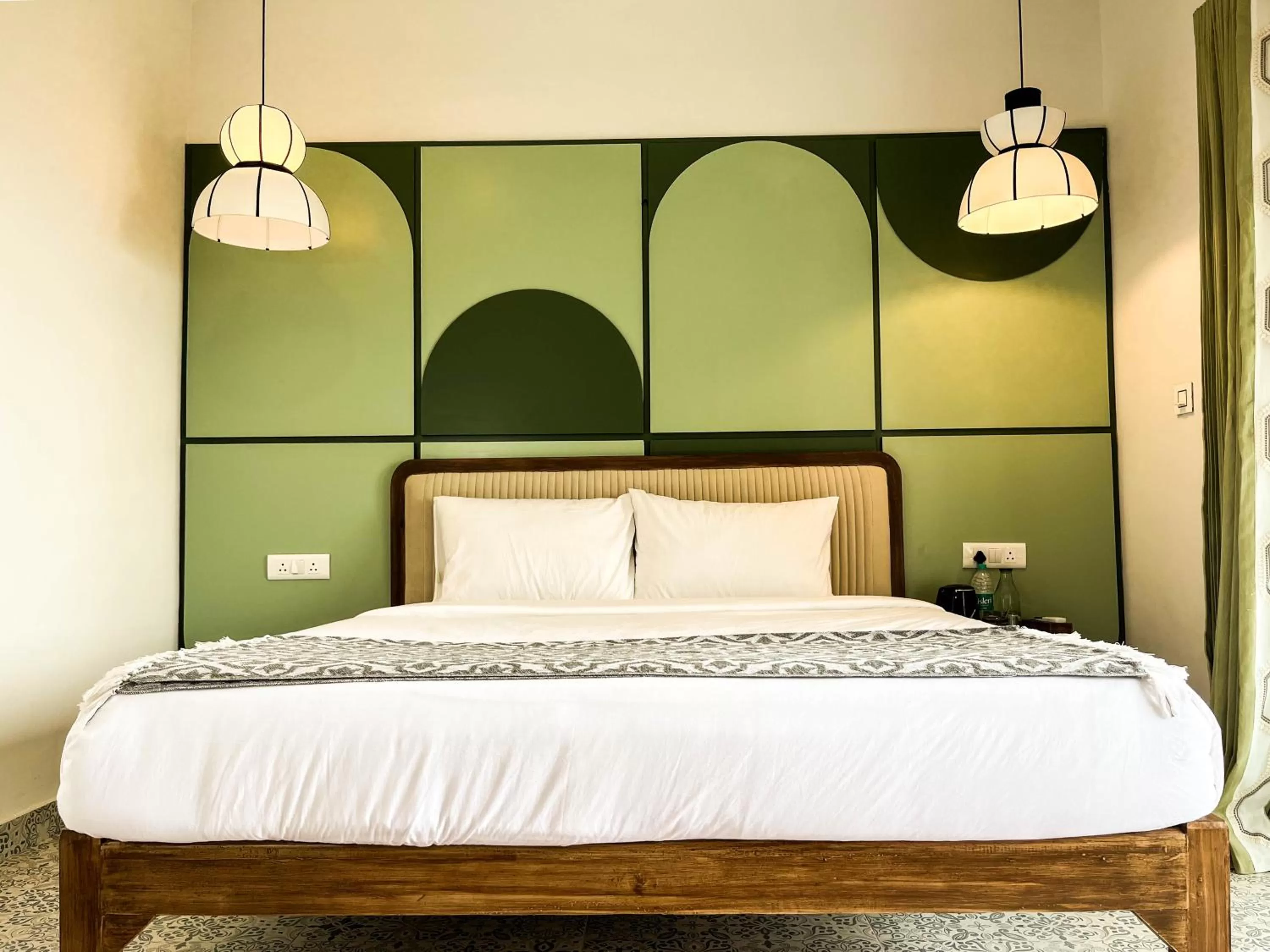 Bed in Seclude Kasauli, Himachal Pradesh