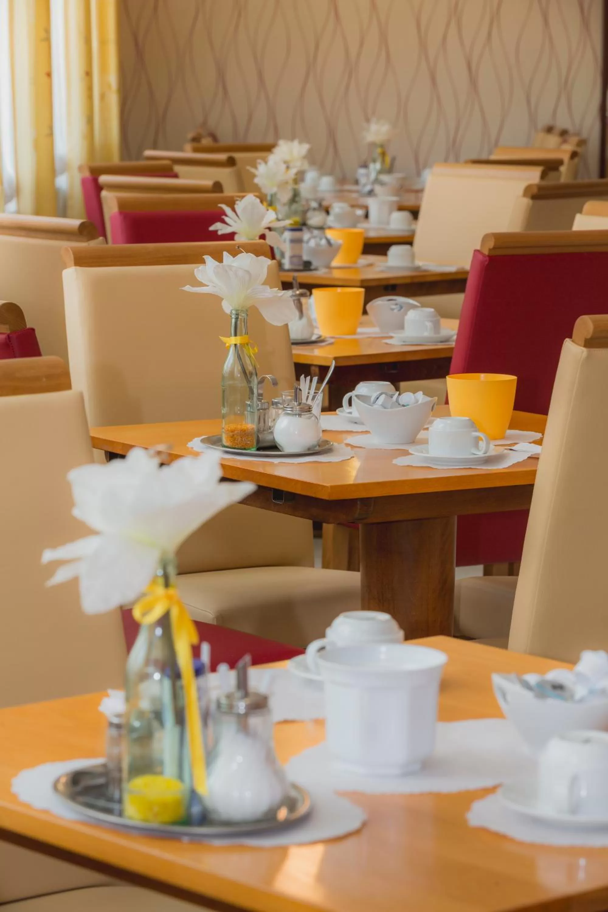 Restaurant/places to eat in Hotel Excelsior