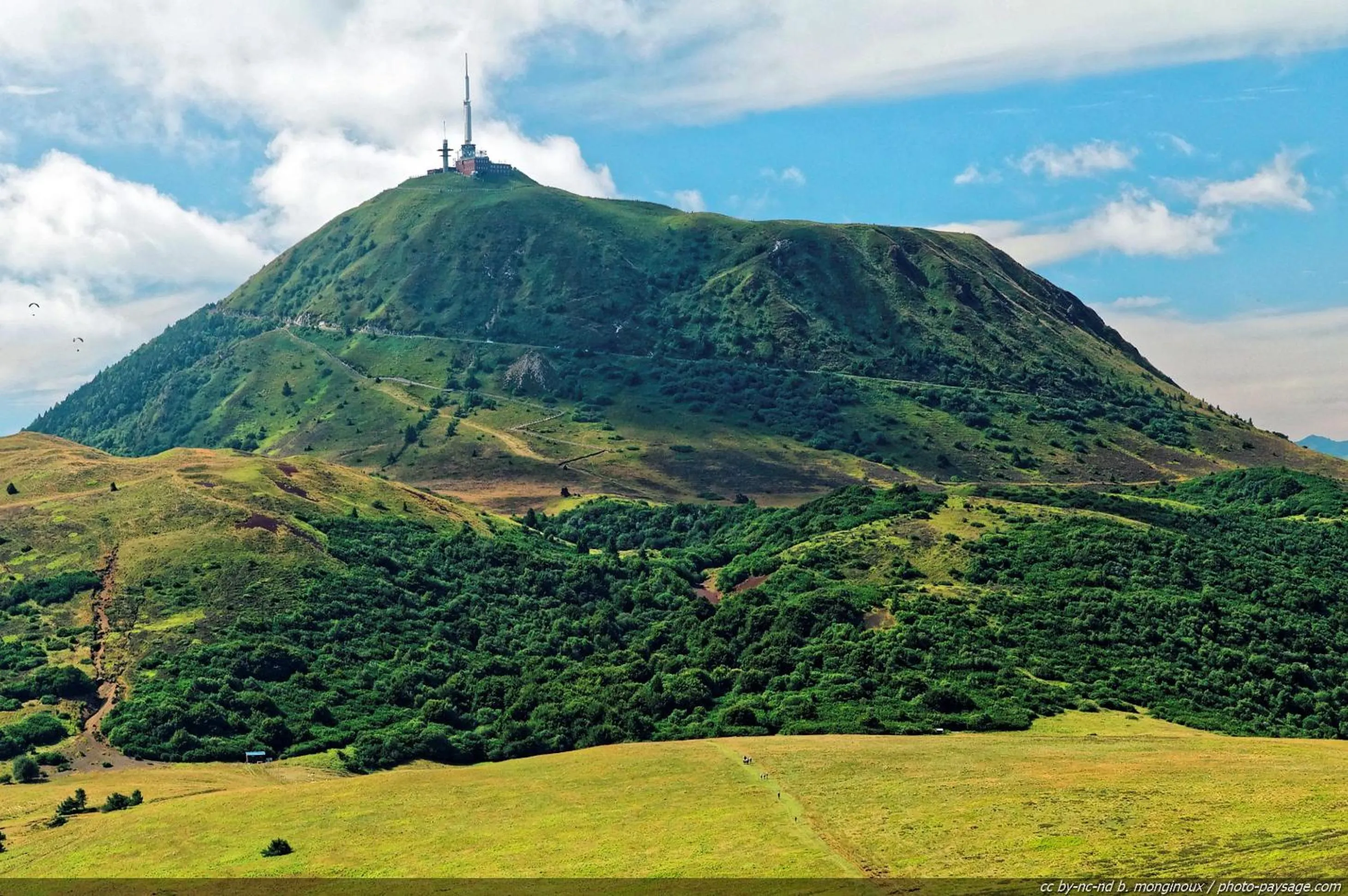 Natural landscape in Première Classe Clermont Ferrand Nord