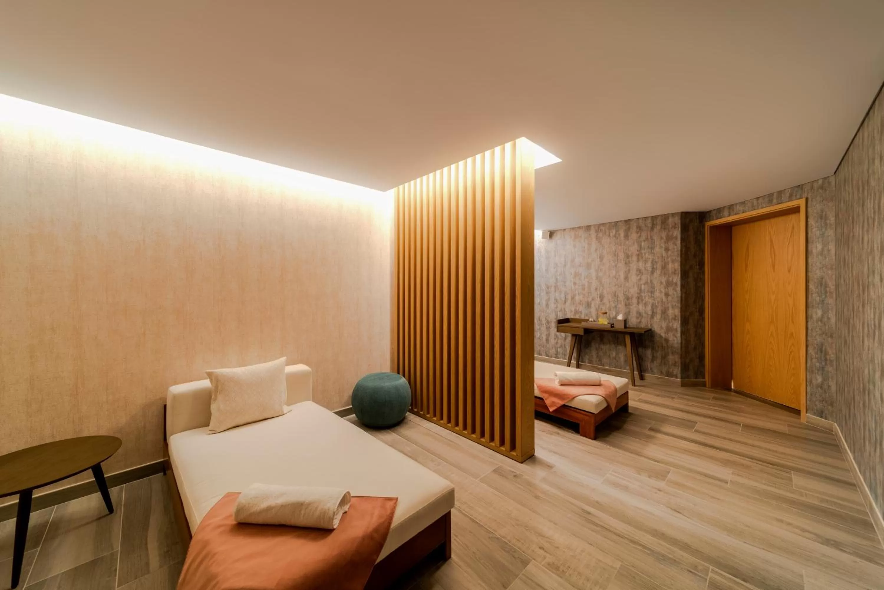 Spa and wellness centre/facilities, Bed in FIVE Jumeirah Village