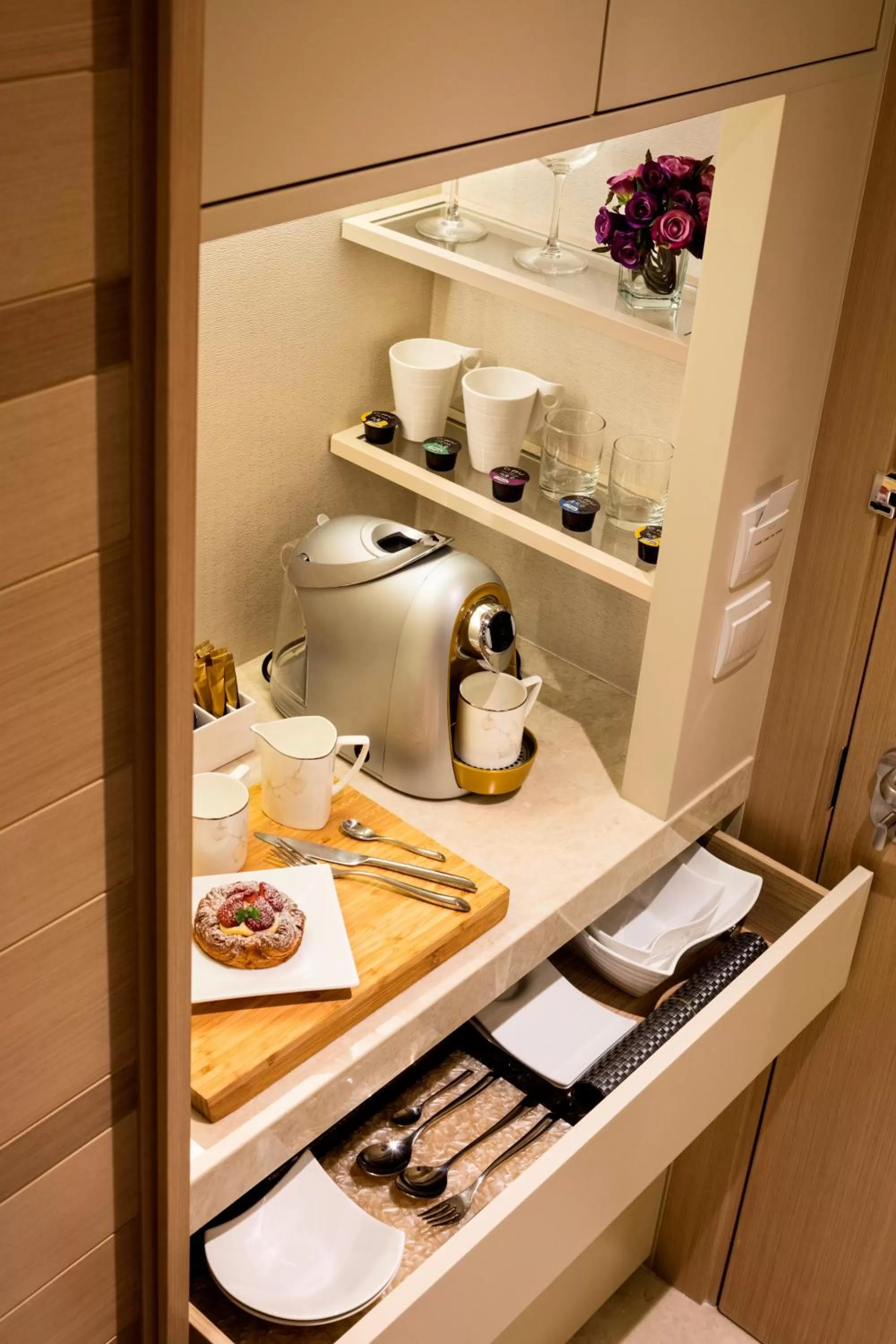 Area and facilities in Burlington Hotel