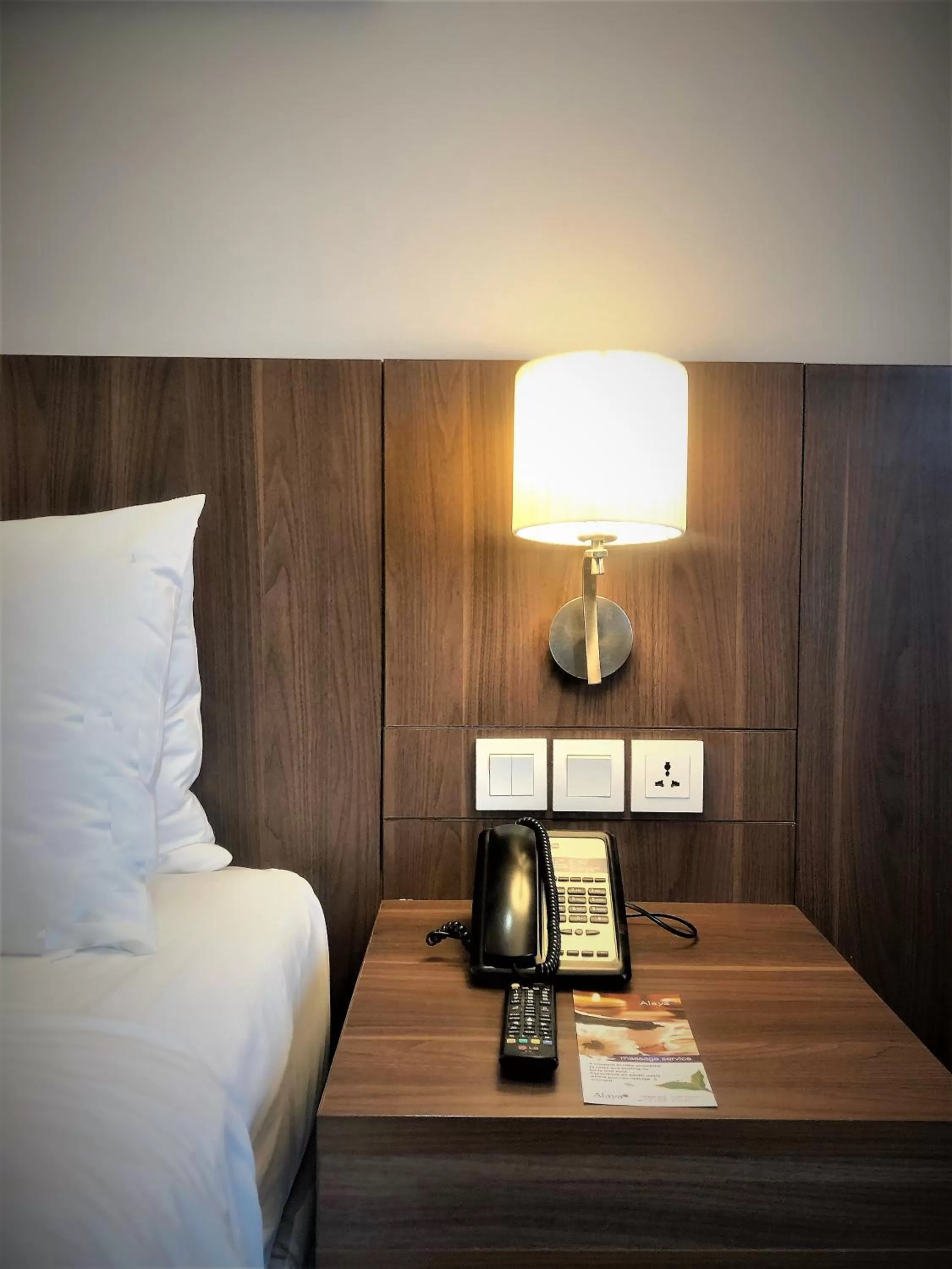hair dresser, Bed in Holiday Inn Express Jakarta Pluit Citygate by IHG