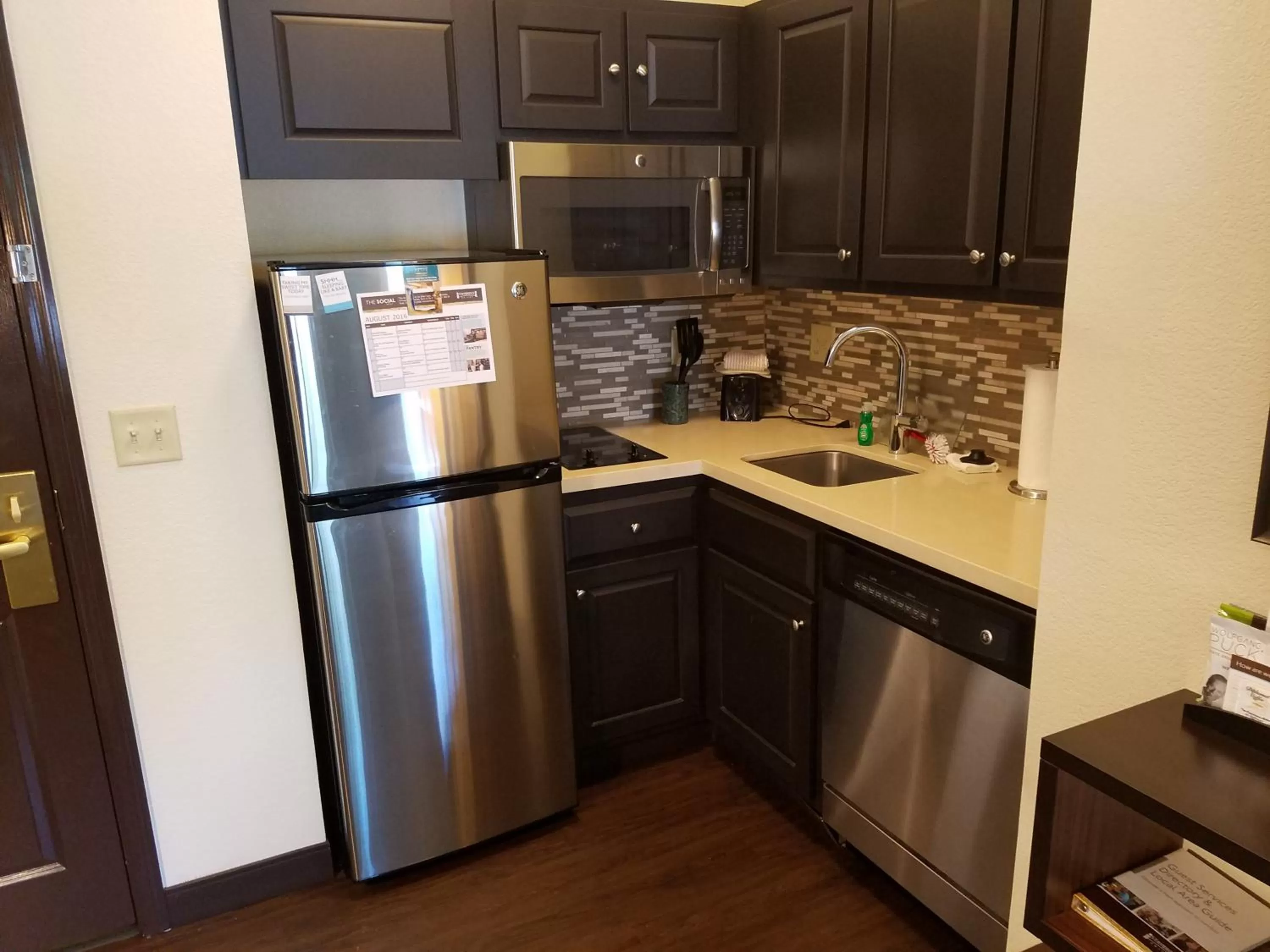 Kitchen or kitchenette in Staybridge Suites - Cincinnati North by IHG