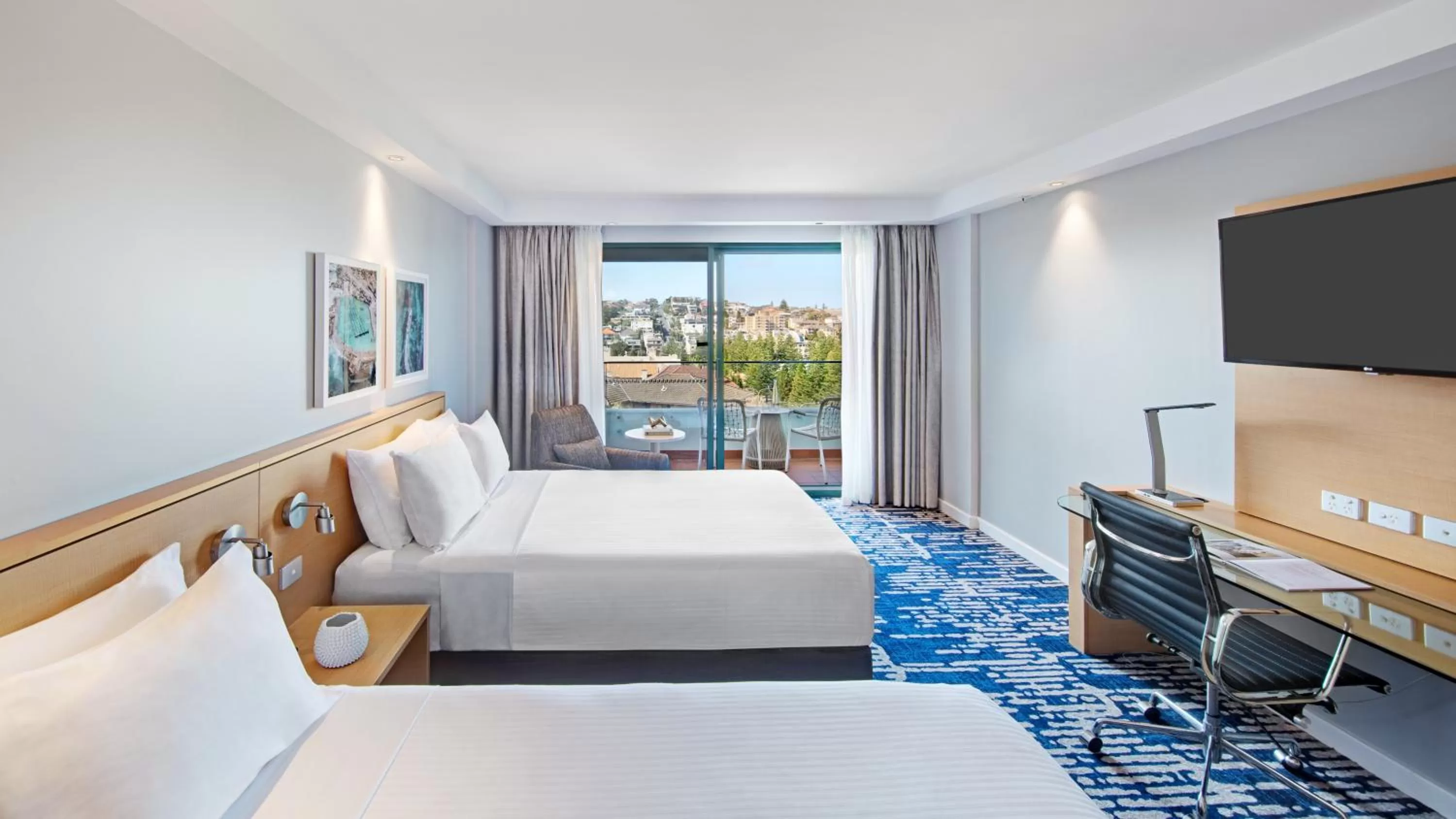 2 Double beds Premium Ocean view in Crowne Plaza Sydney Coogee Beach by IHG
