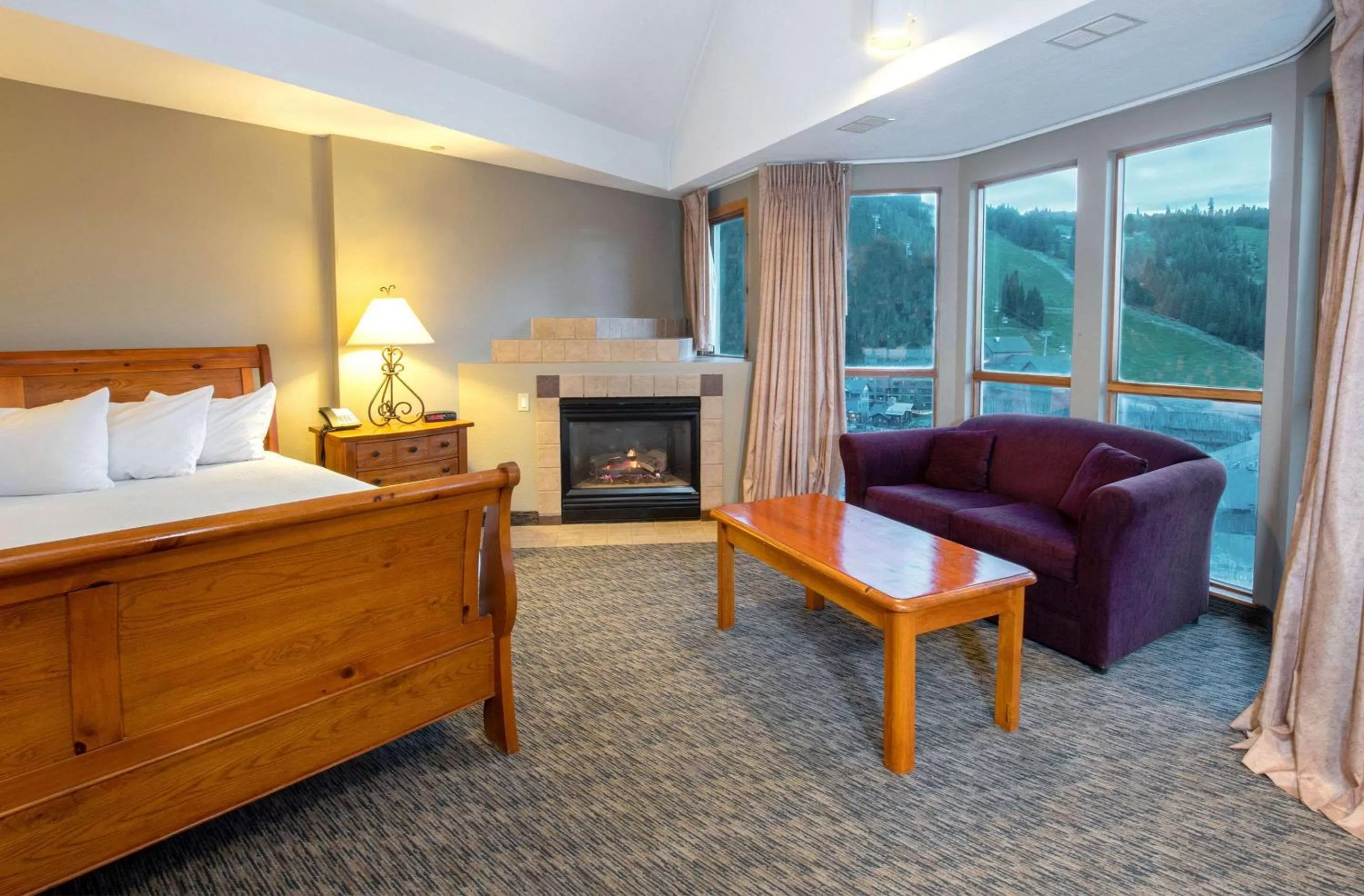 Photo of the whole room in Winter Park Mountain Lodge