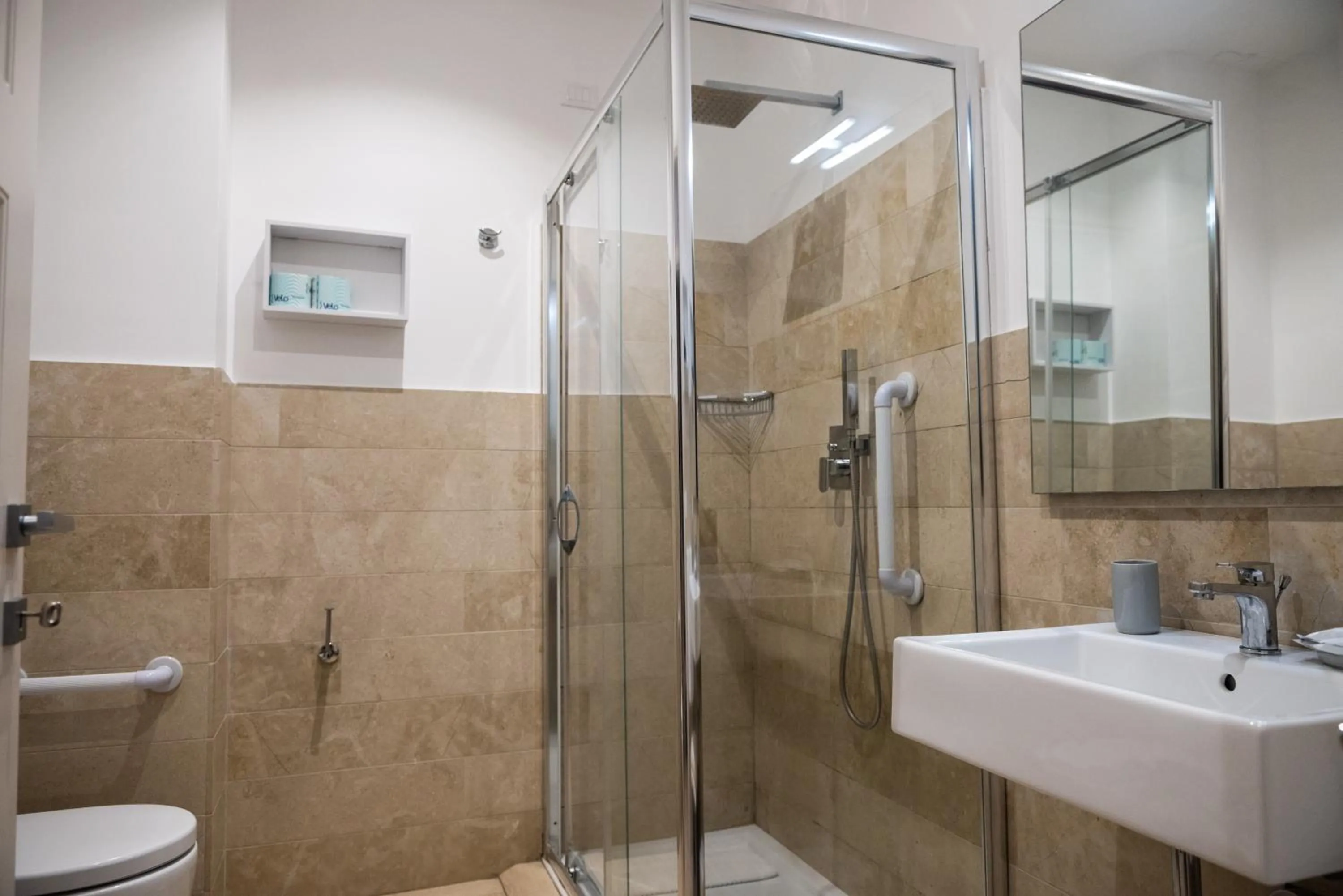 Bathroom in ZIBIBBO SUITES & ROOMS - Aparthotel in Centro Storico a Trapani