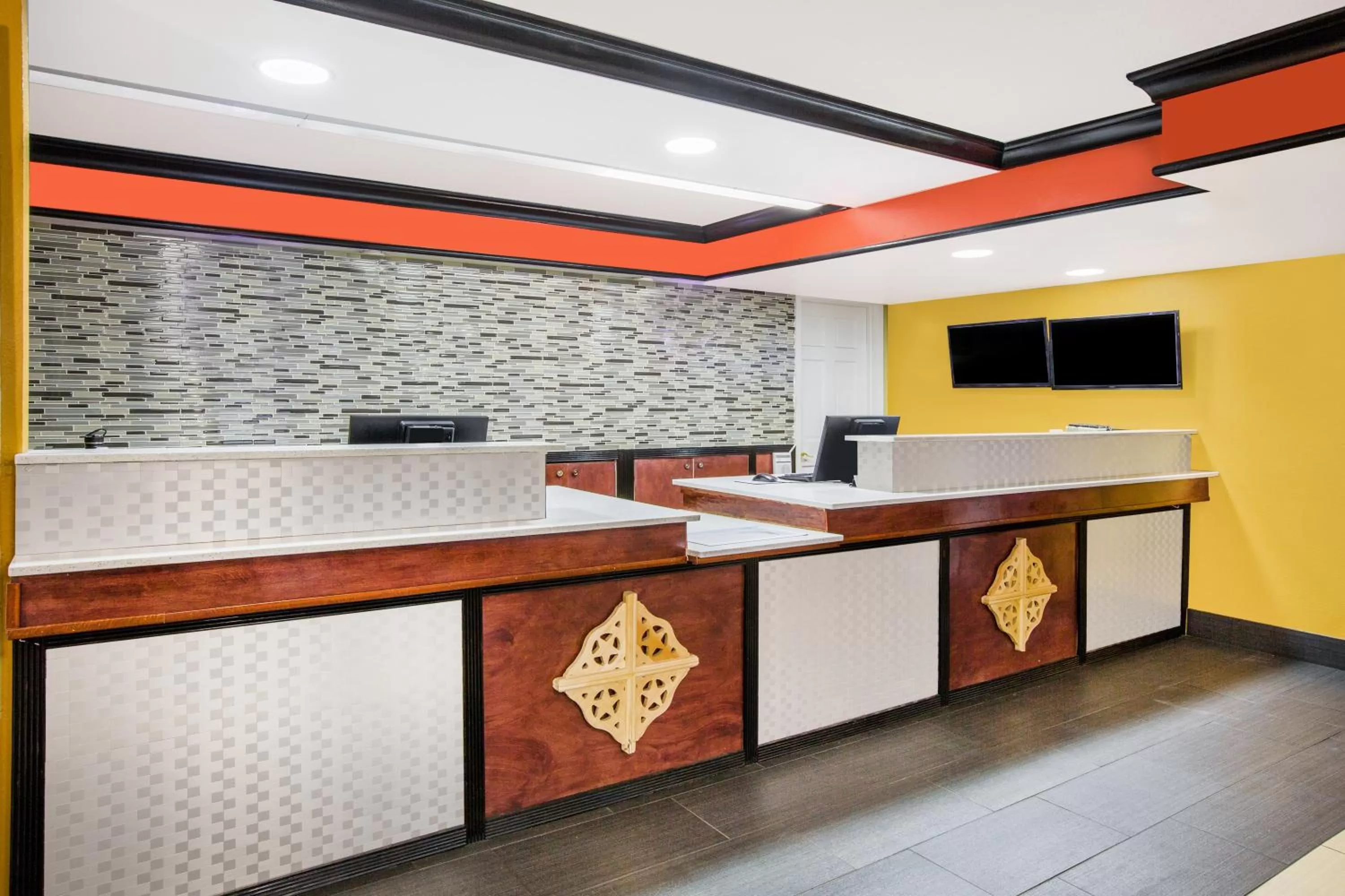 Lobby or reception in Days Inn by Wyndham Little Rock/Medical Center