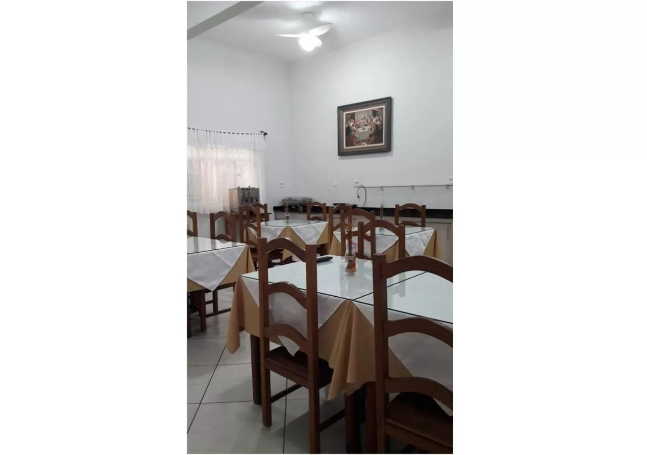 Dining area in Hotel Brasil Real