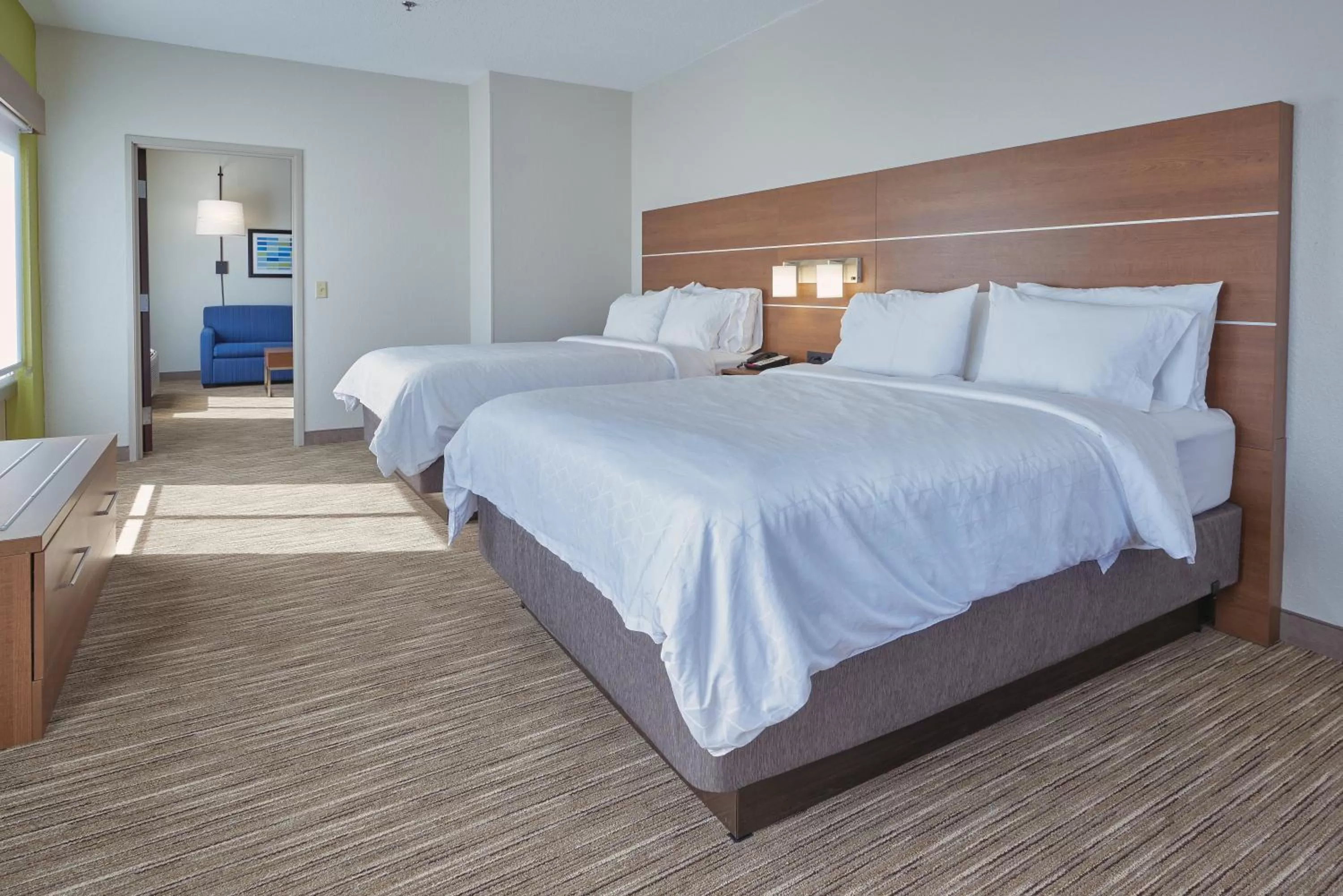 Photo of the whole room, Bed in Holiday Inn Express Hotel and Suites Akron South-Airport Area by IHG