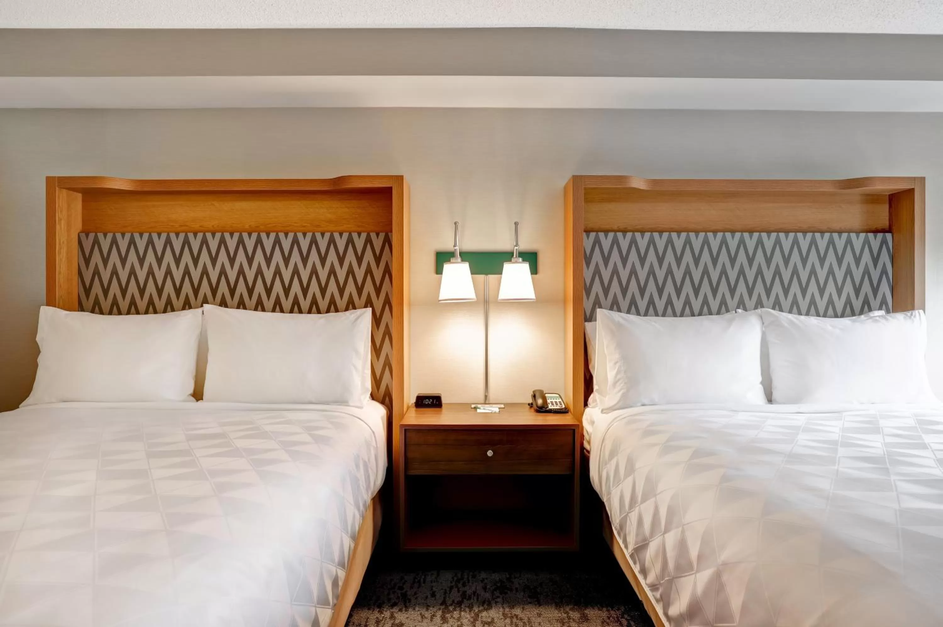 Photo of the whole room, Bed in Holiday Inn - Ottawa Dwtn - Parliament Hill by IHG