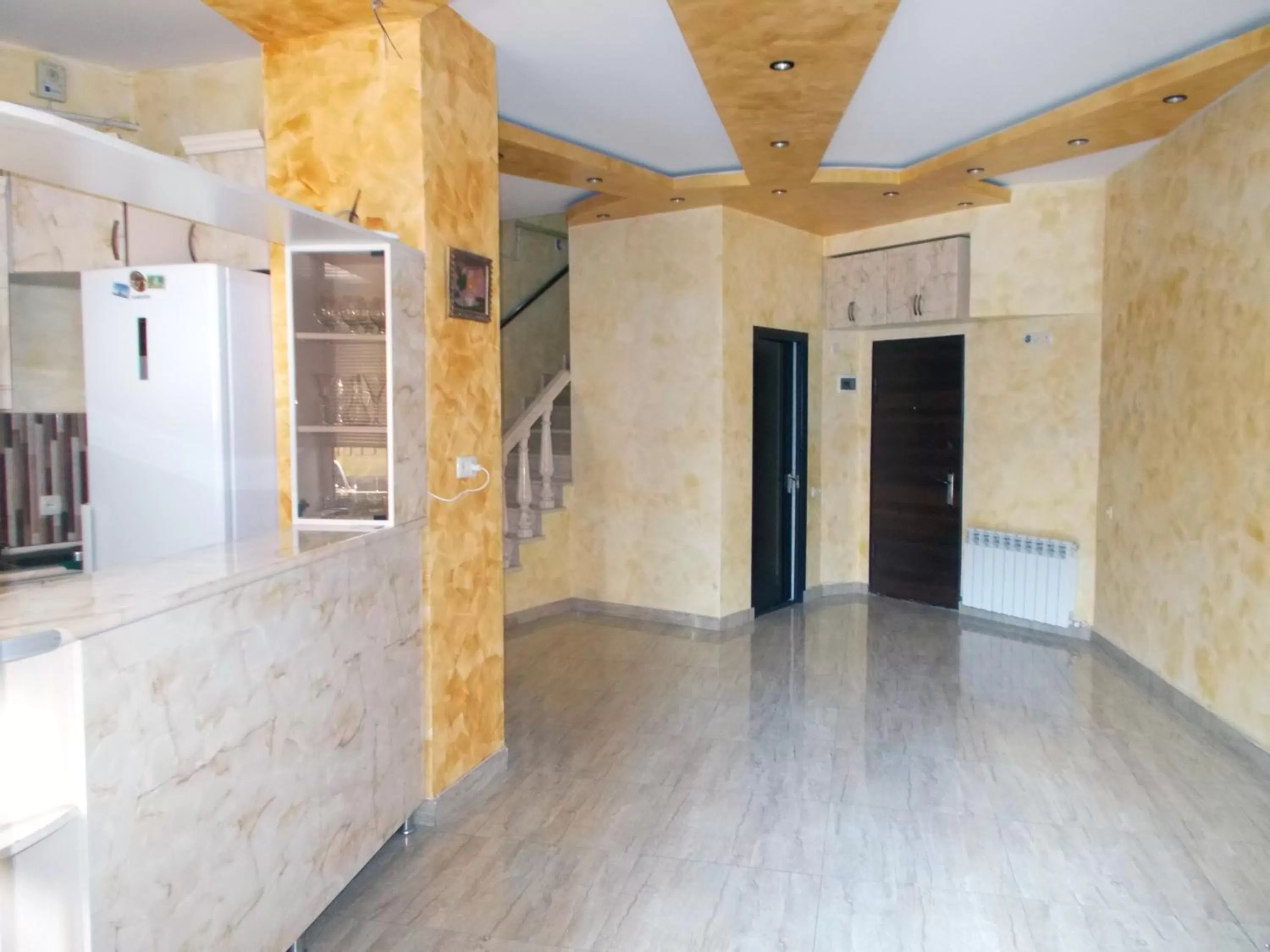 Coffee/tea facilities, Lobby/Reception in Manand Hotel