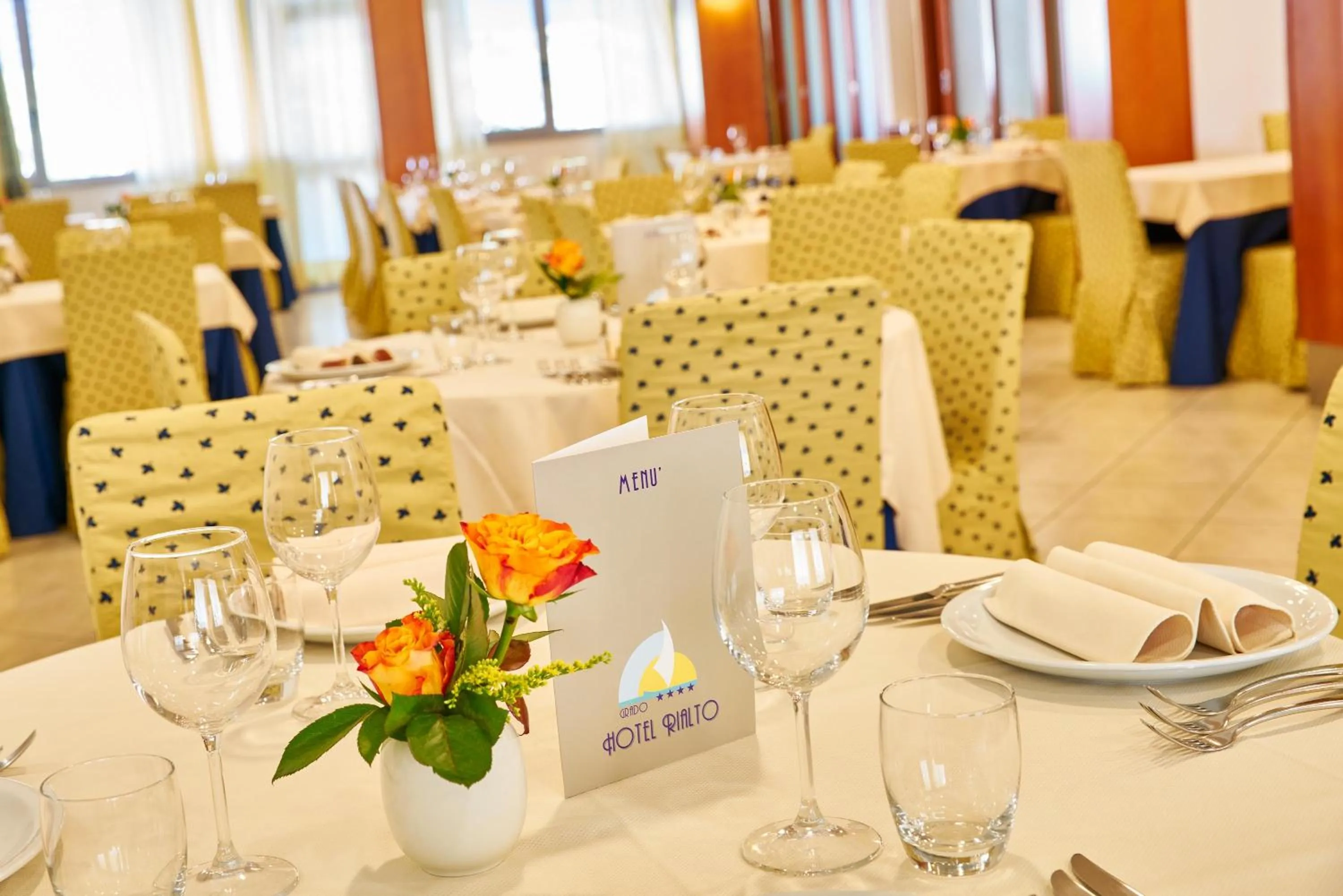 Restaurant/places to eat in Hotel Rialto