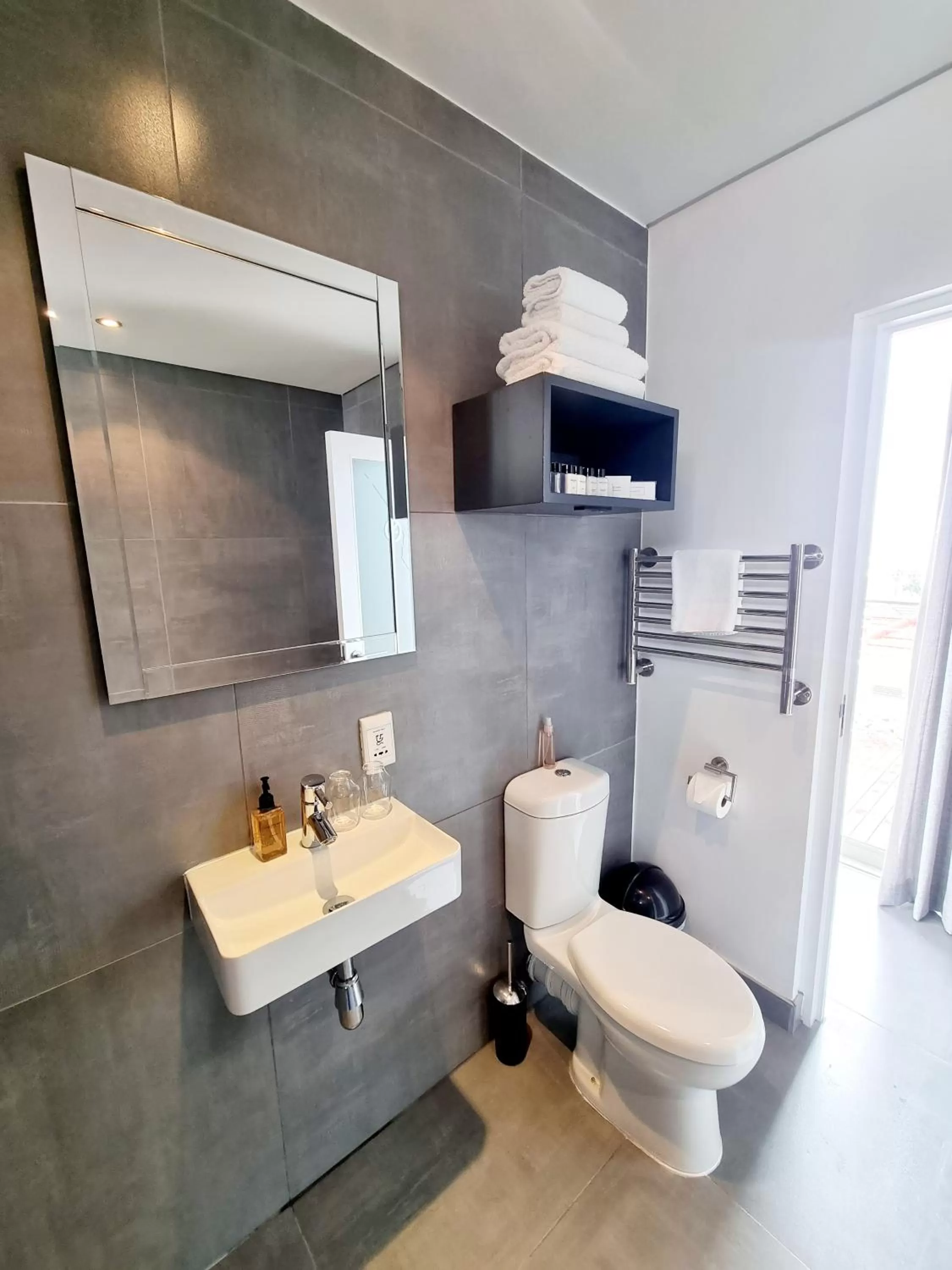 Atlantic Affair Boutique Hotel