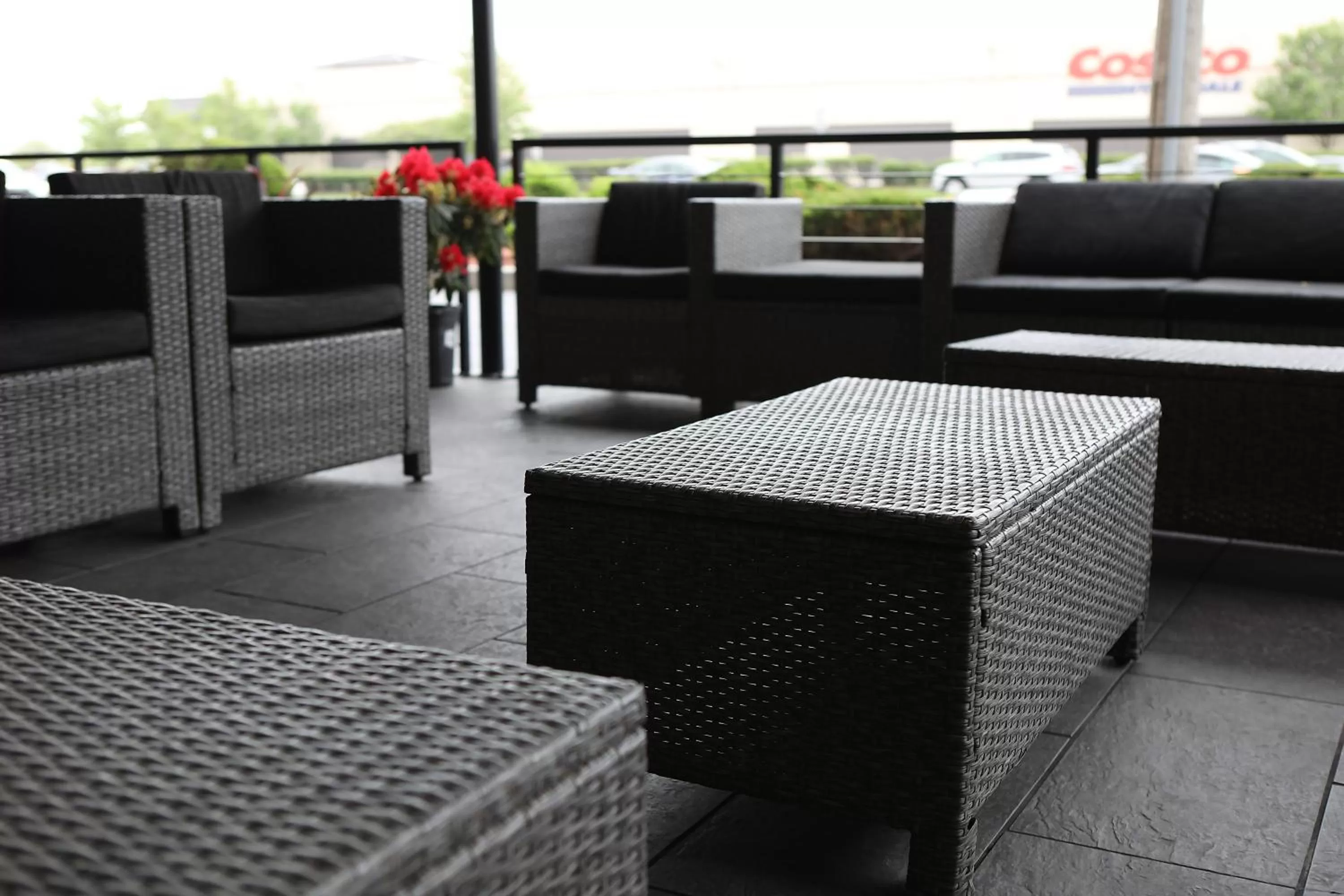 Restaurant/places to eat in Holiday Inn Chicago/Oak Brook by IHG