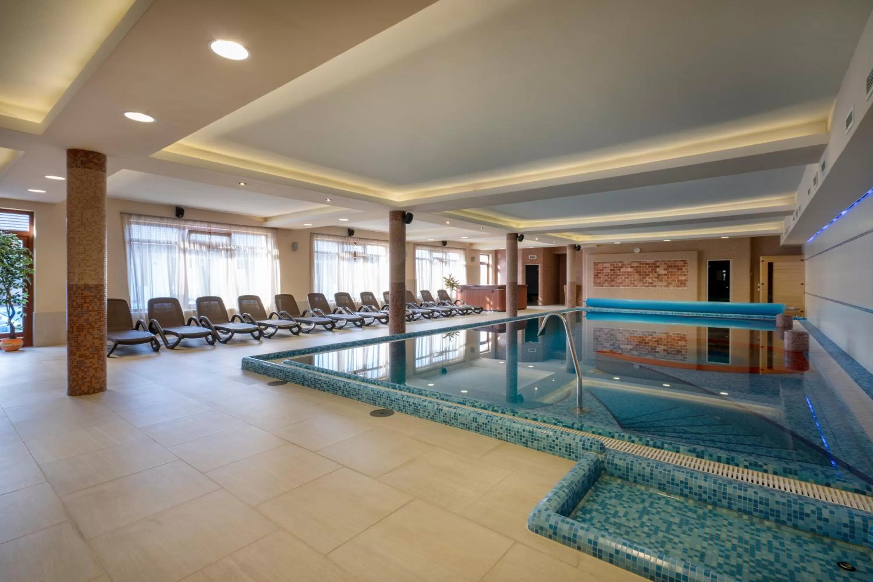 Spa and wellness centre/facilities, Swimming Pool in DorEsz Wellness Panzió