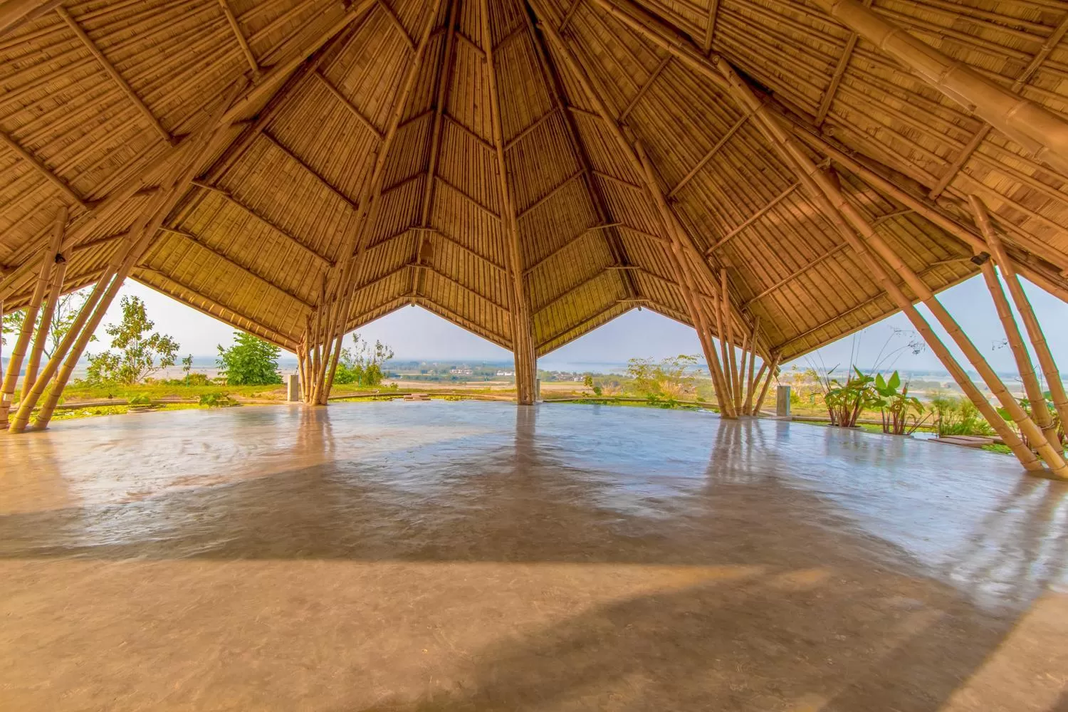 Hanchey Bamboo Resort