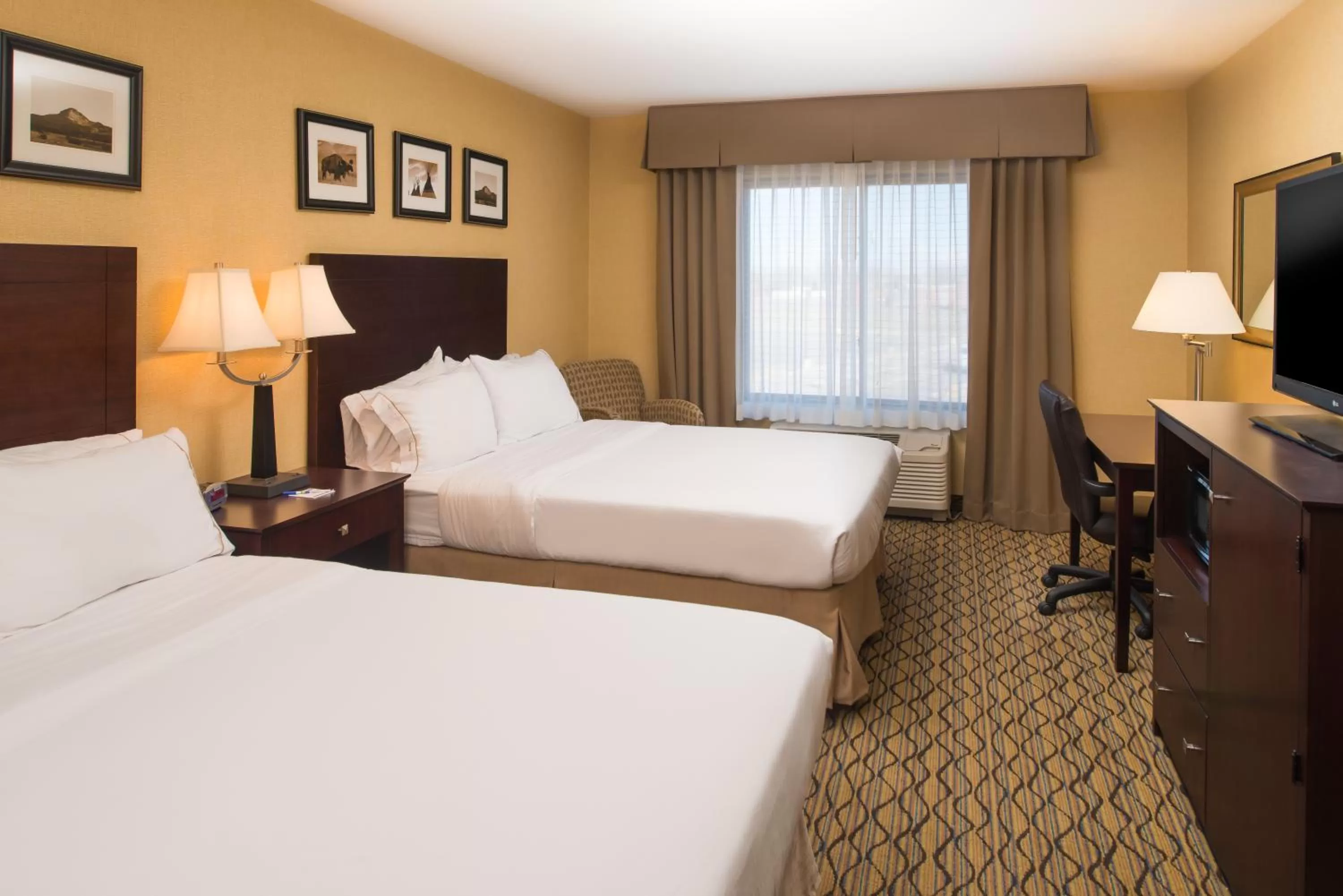 Day in Glacier Peaks Hotel