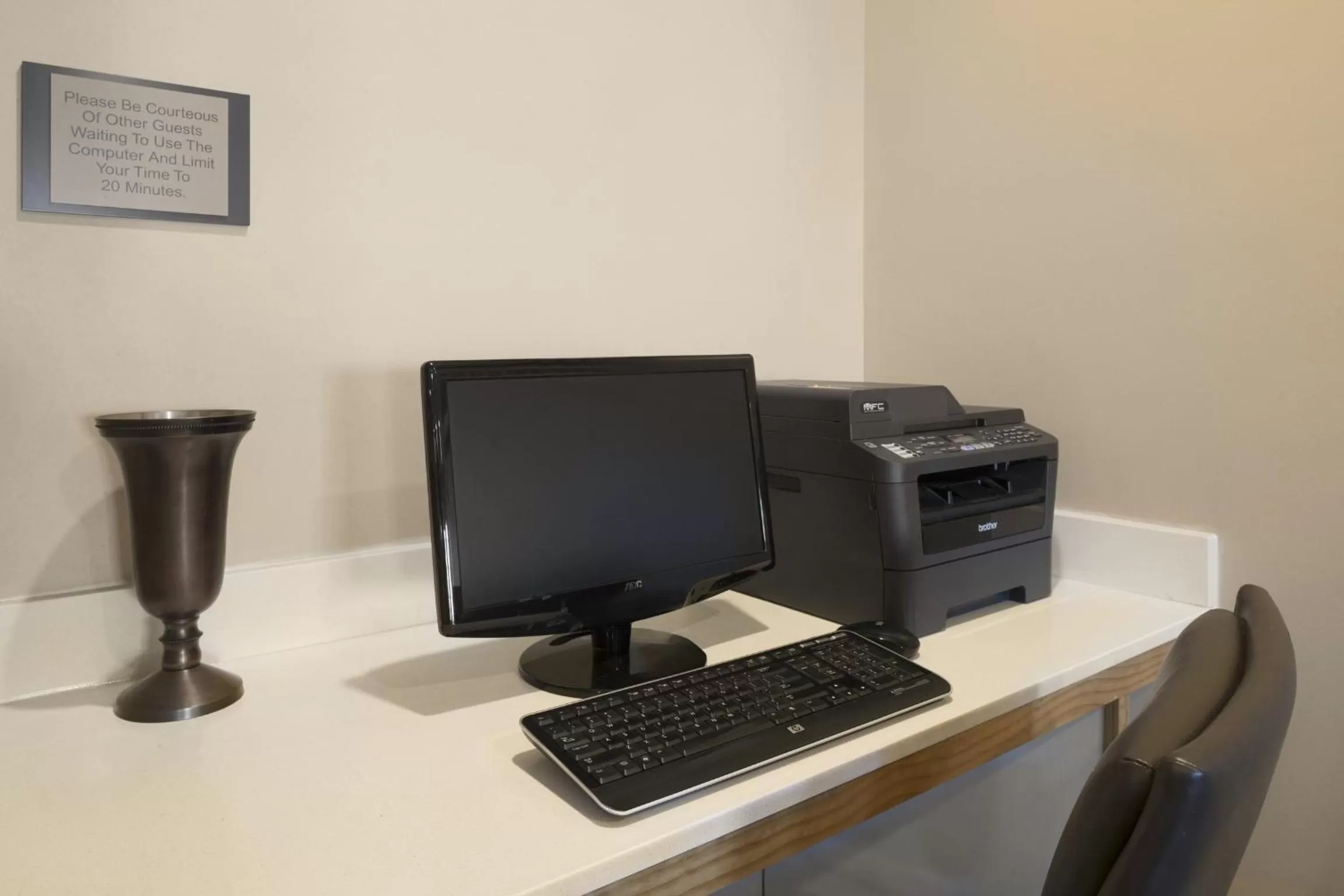 Business facilities in Country Inn & Suites by Radisson, Manteno, IL