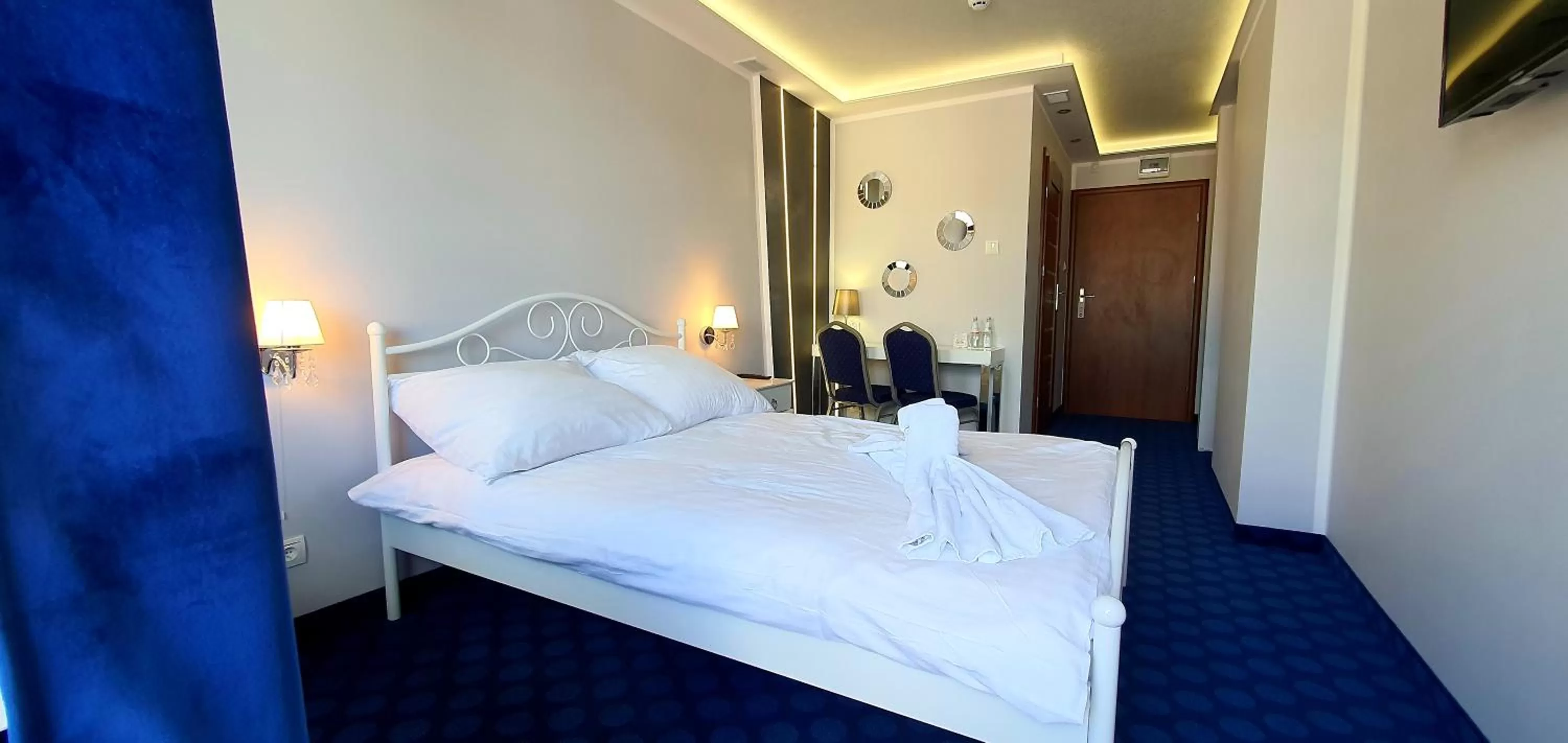 Bed in Hotel Imperium