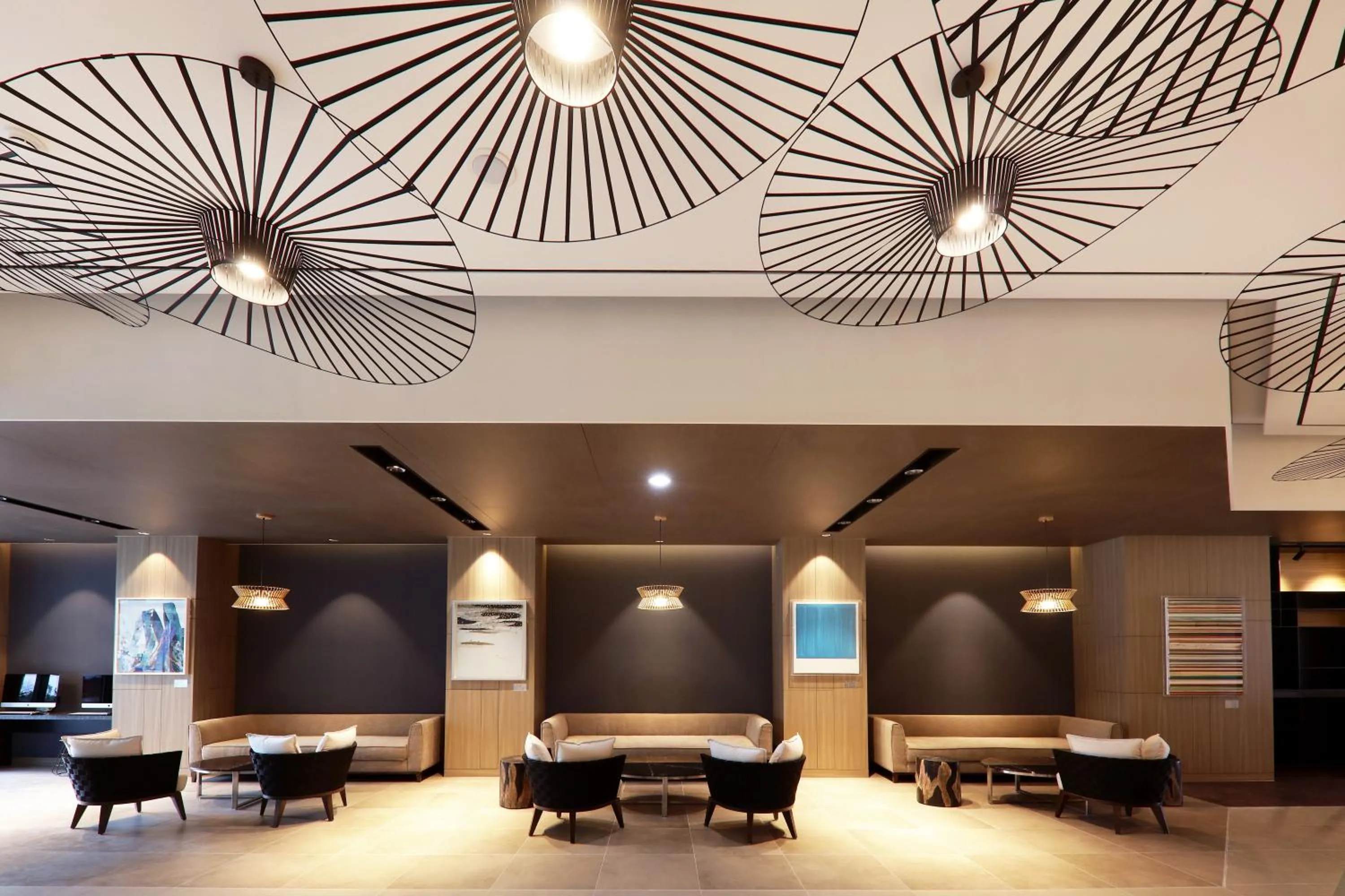 Seating area in Mercure Ambassador Ulsan