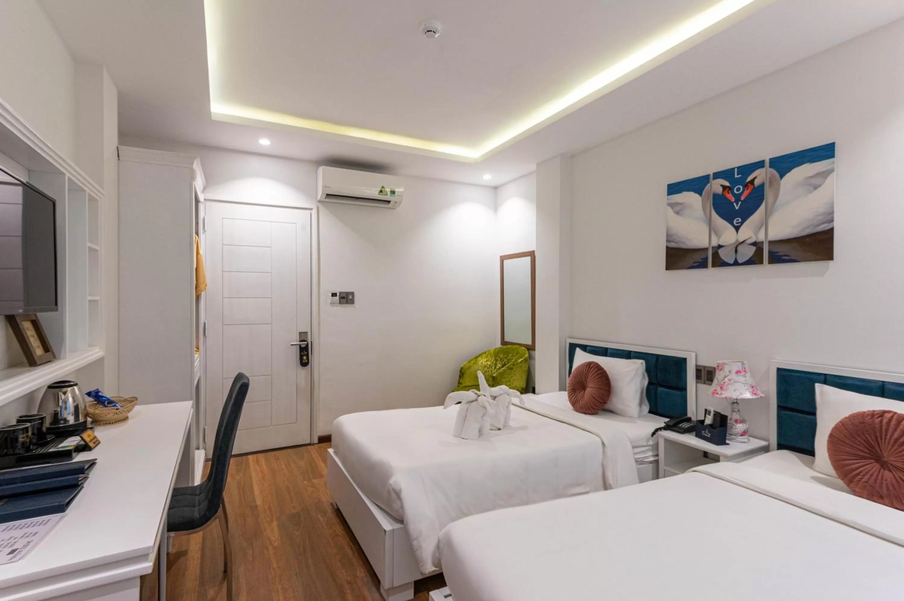 Bed in Hoang Trinh Hotel