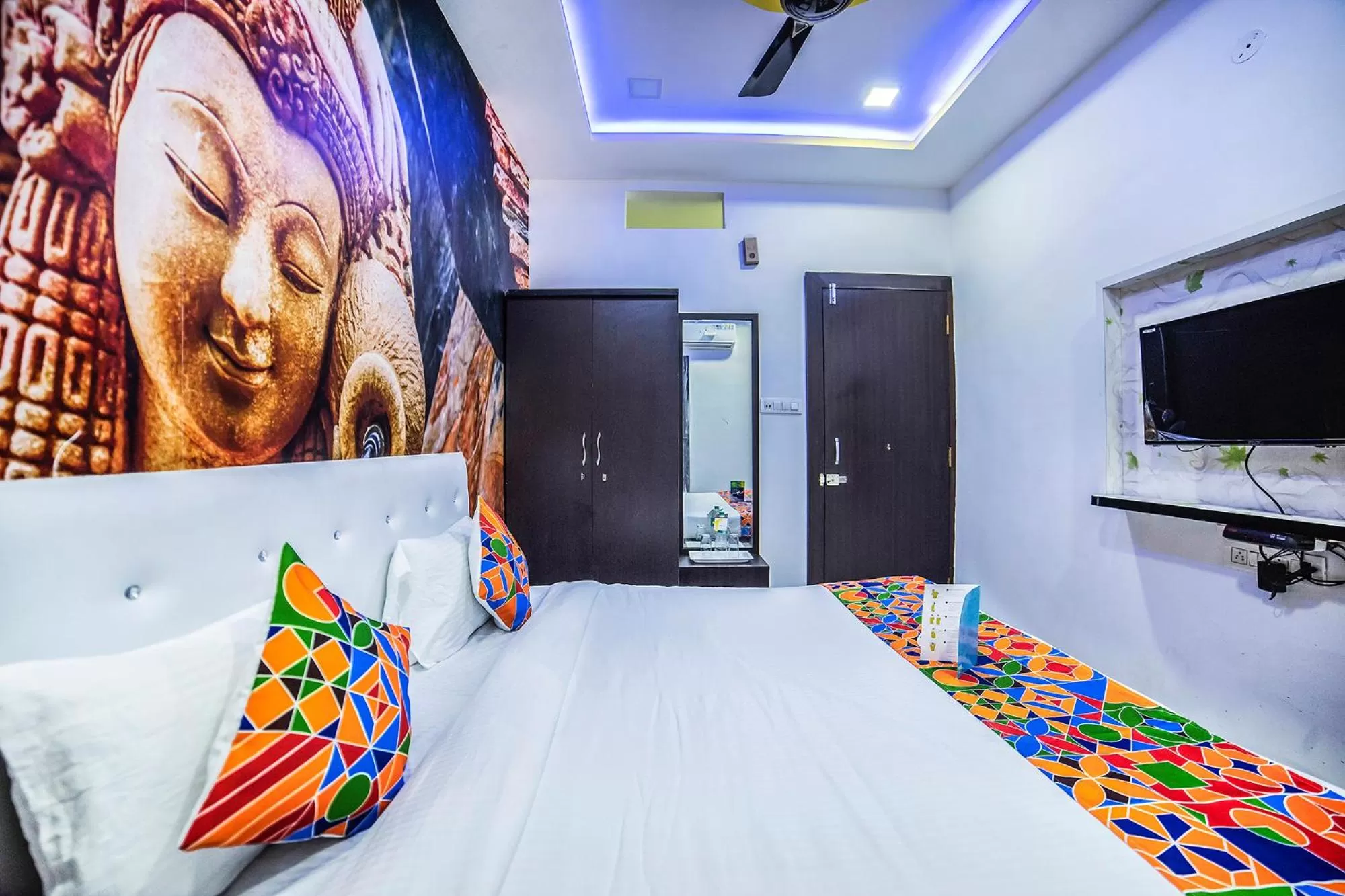 Bedroom, Bed in FabHotel ABC View