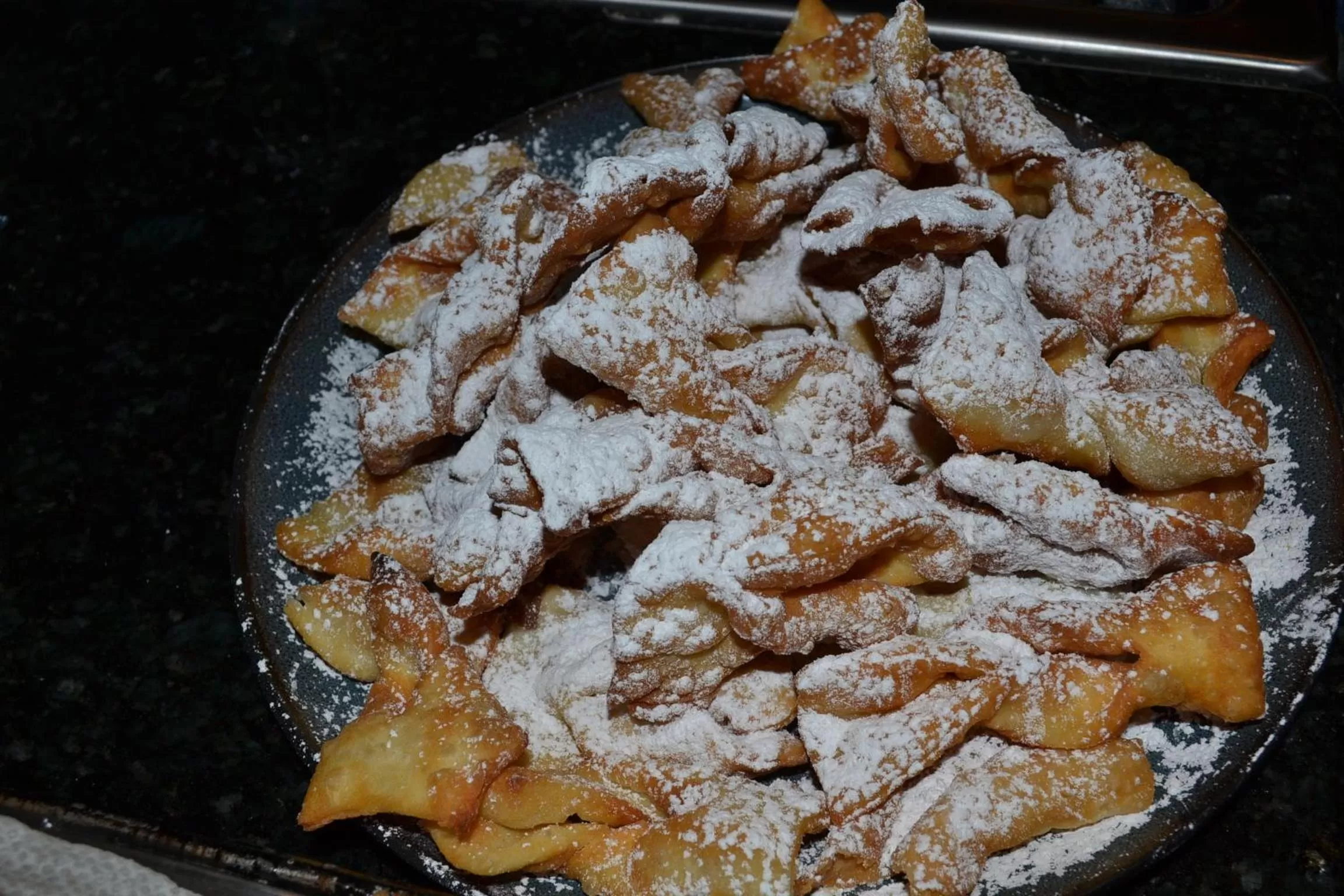 Breakfast in Mountain Treasure Bed and Breakfast