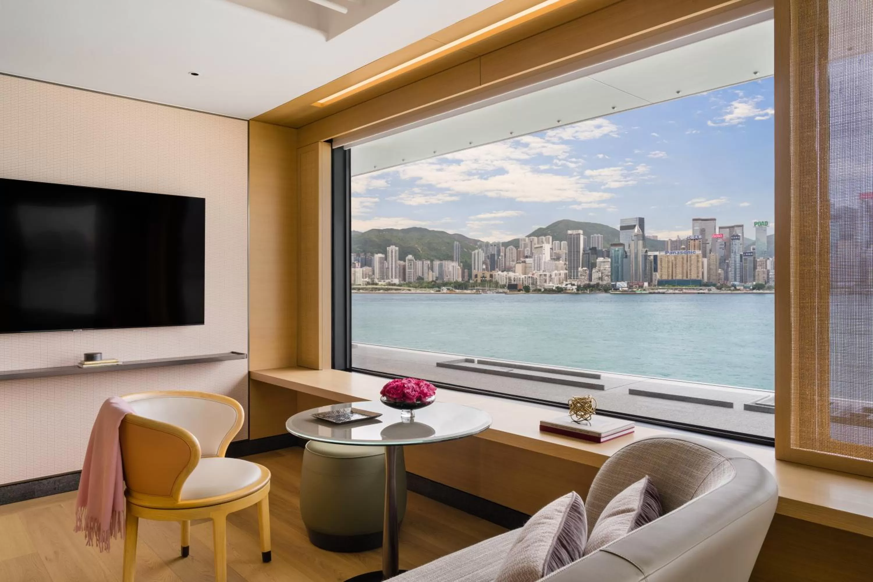 TV and multimedia in Regent Hong Kong