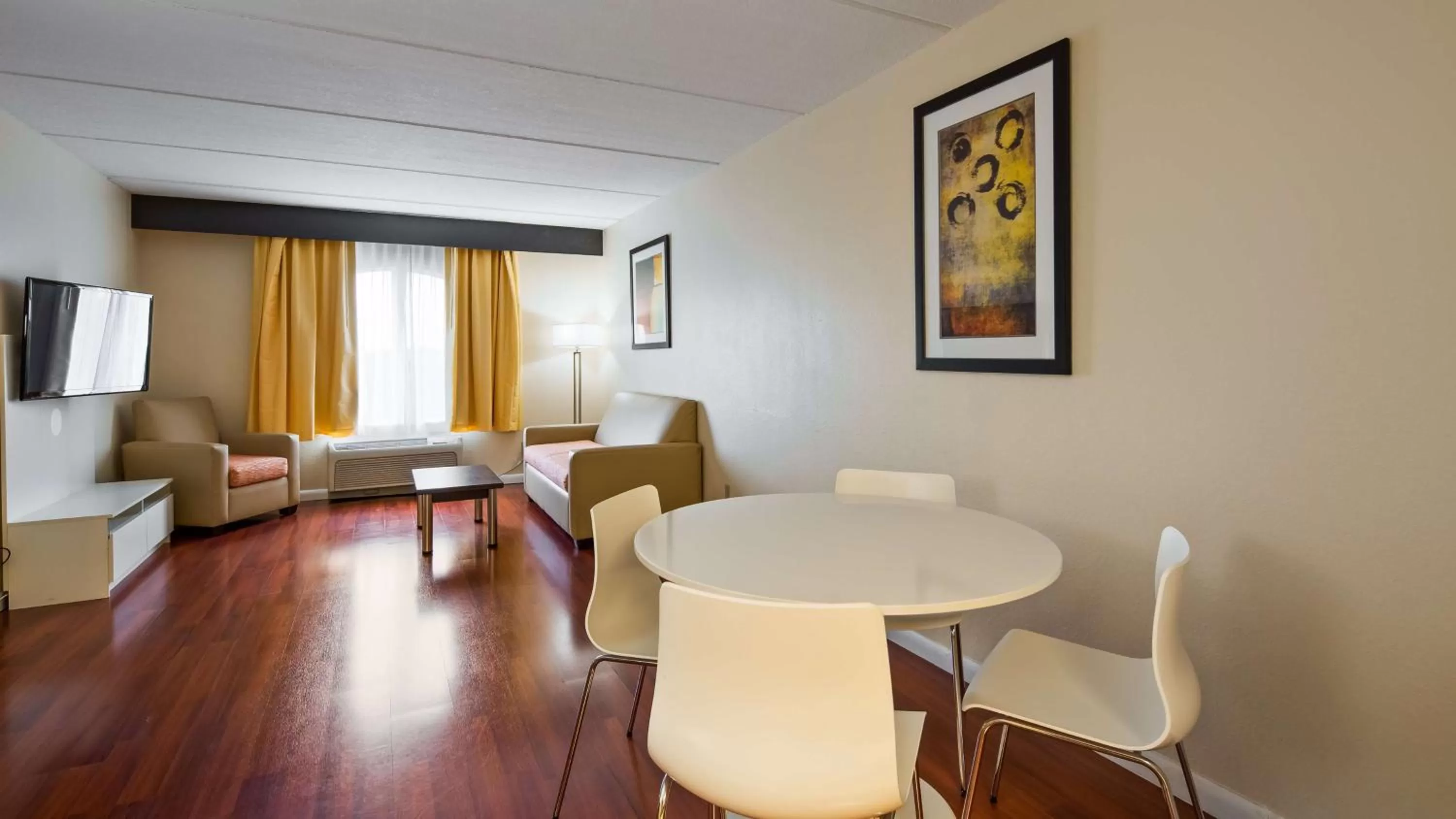 One-Bedroom King Suite with Sofa Bed - Non-Smoking in Best Western Airport Inn & Suites