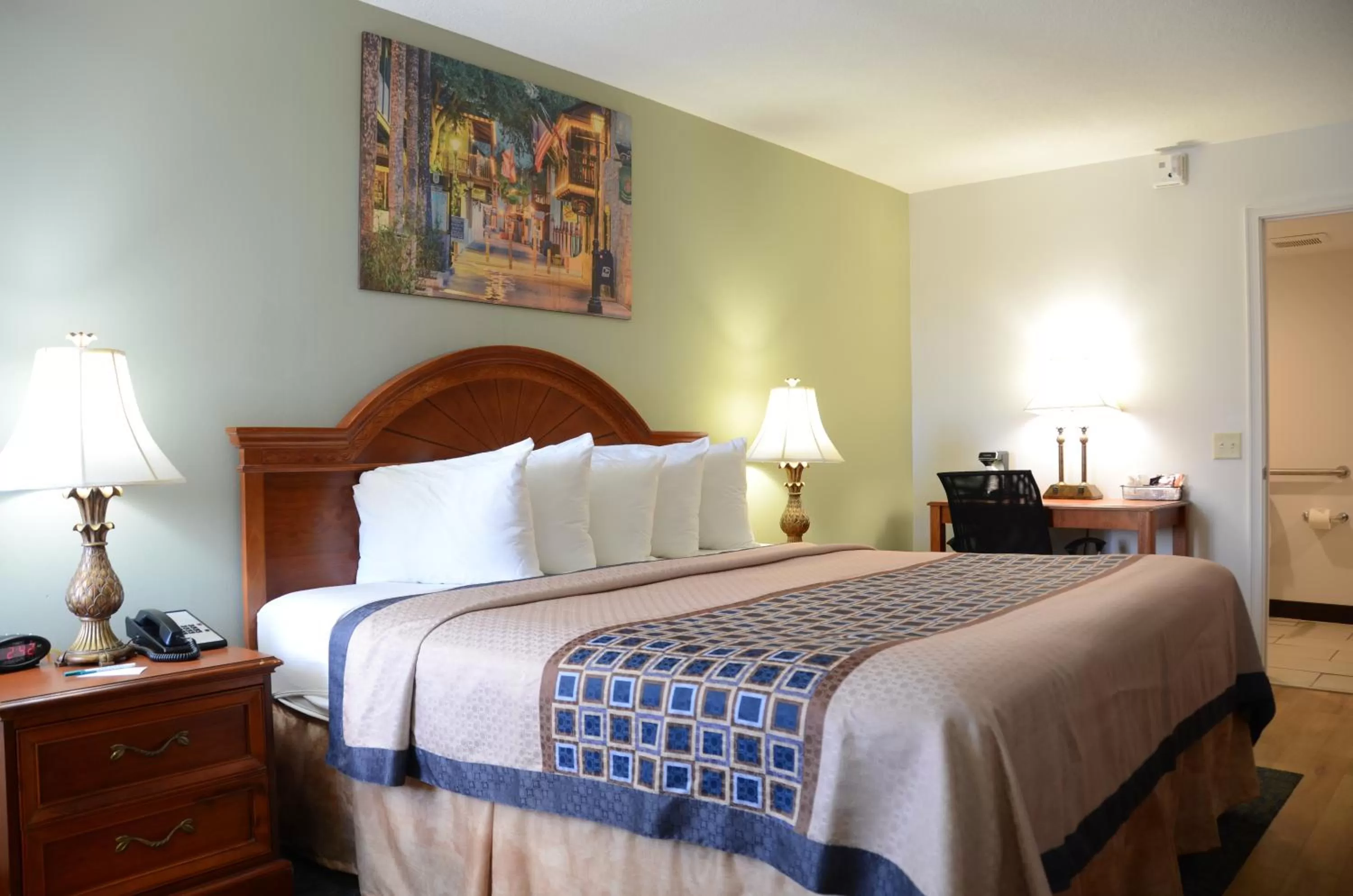 Photo of the whole room, Bed in Smart Stay Inn - Saint Augustine