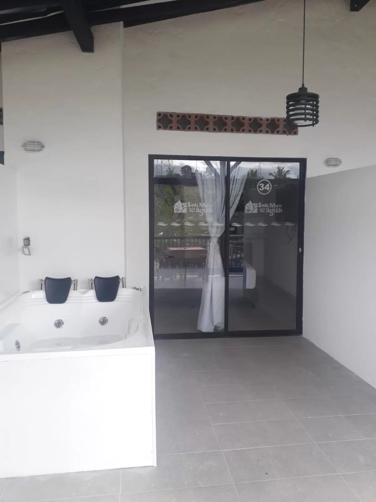 Deluxe Double Room with Bath in Hotel Santa Maria de las Aguas Peñol