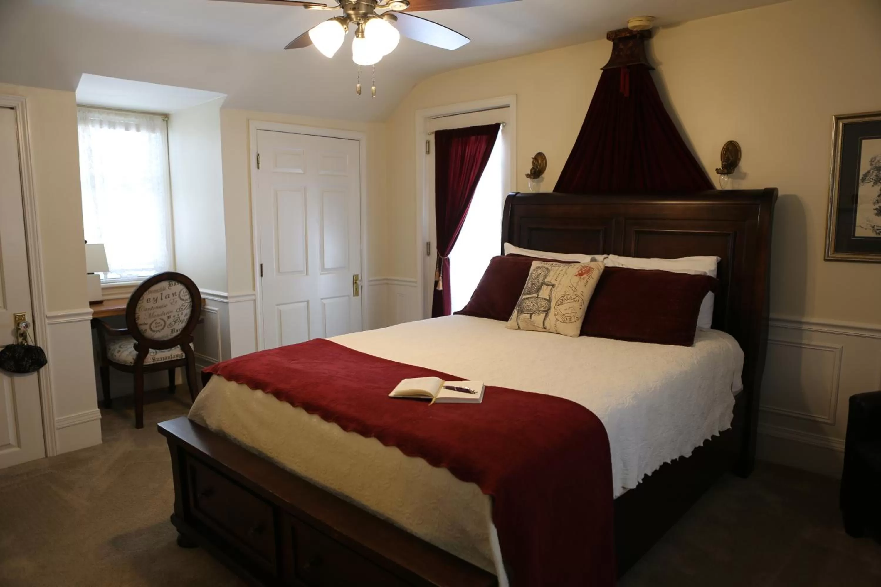 Bed in Martha's Vineyard B & B