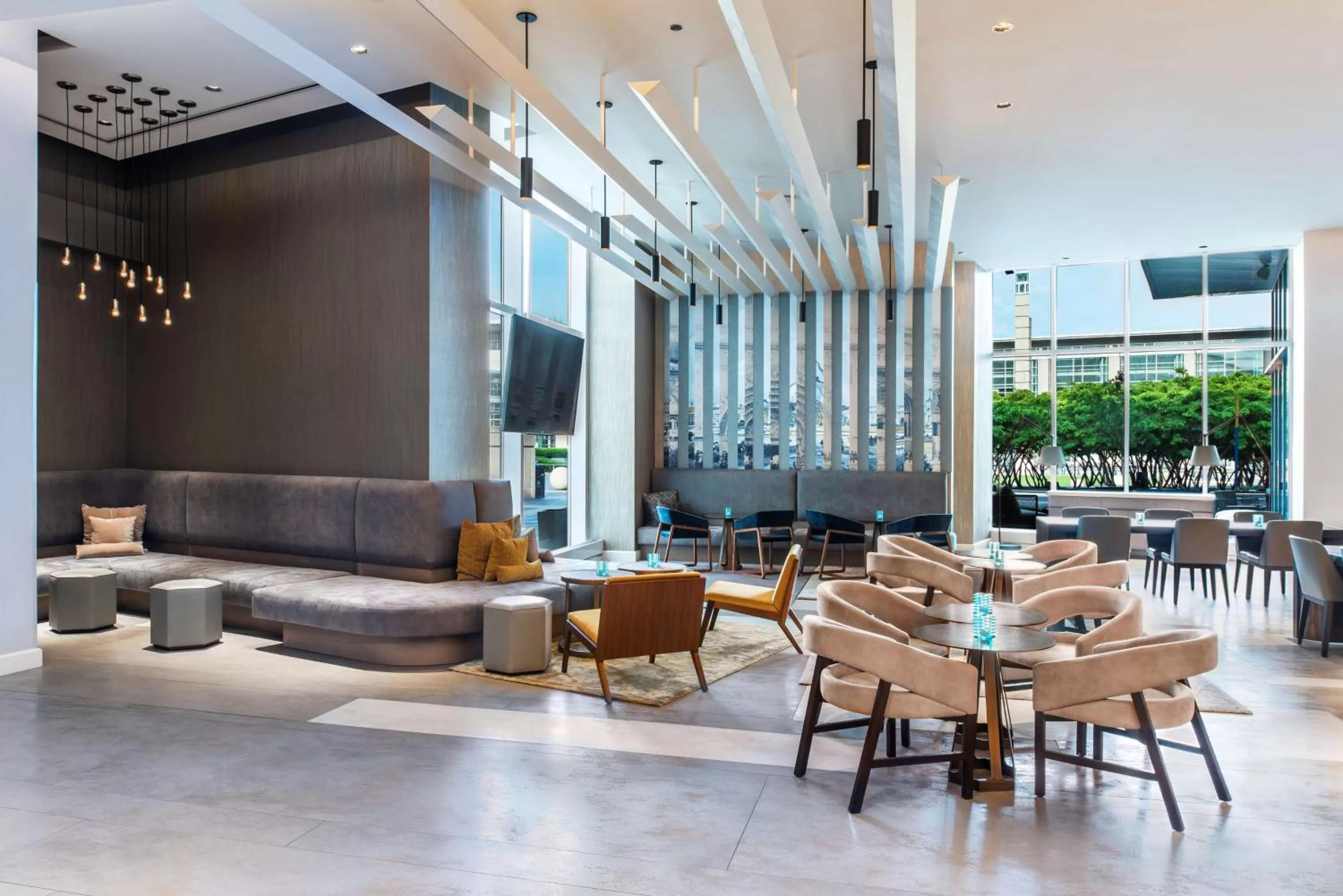 Pool view in Hyatt Regency McCormick Place Chicago