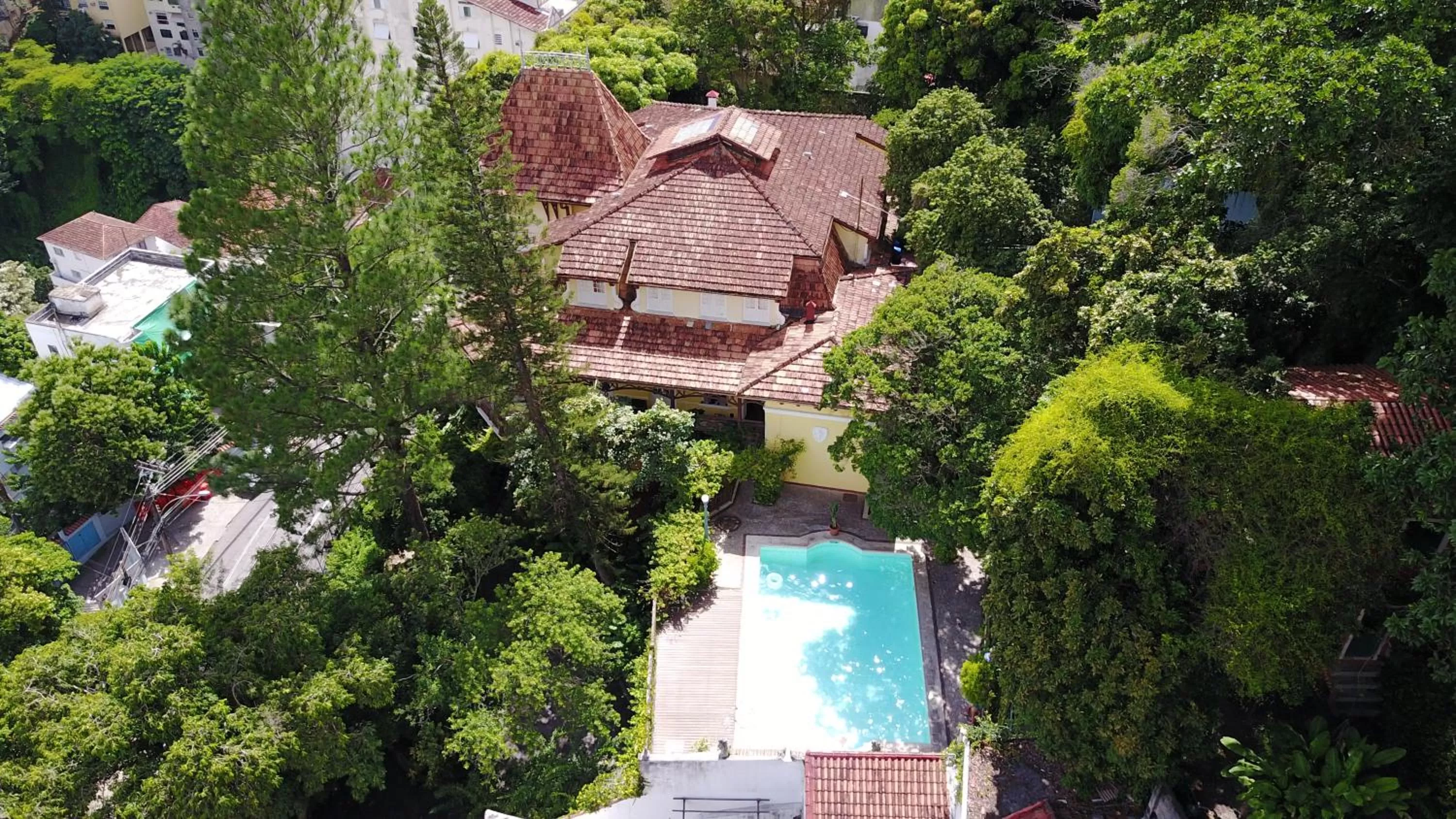 Bird's eye view, Bird's-eye View in Villa Alexandrino