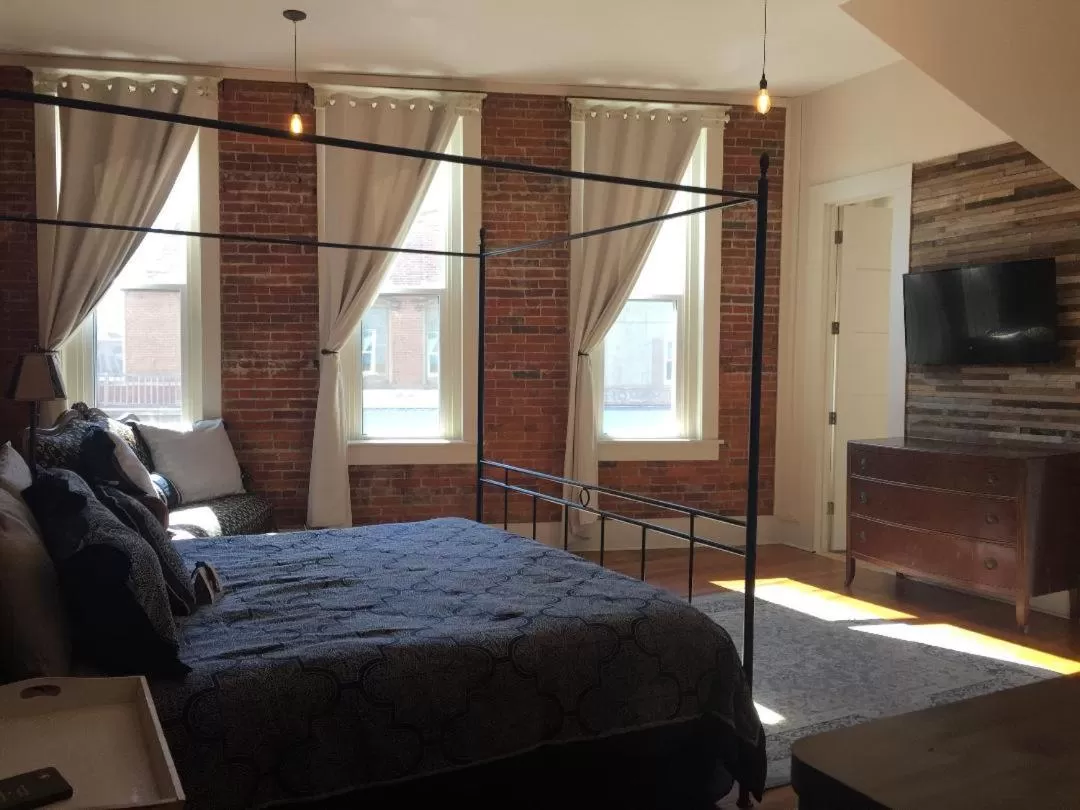 Bed in Eighteen-Ninety Sleepover