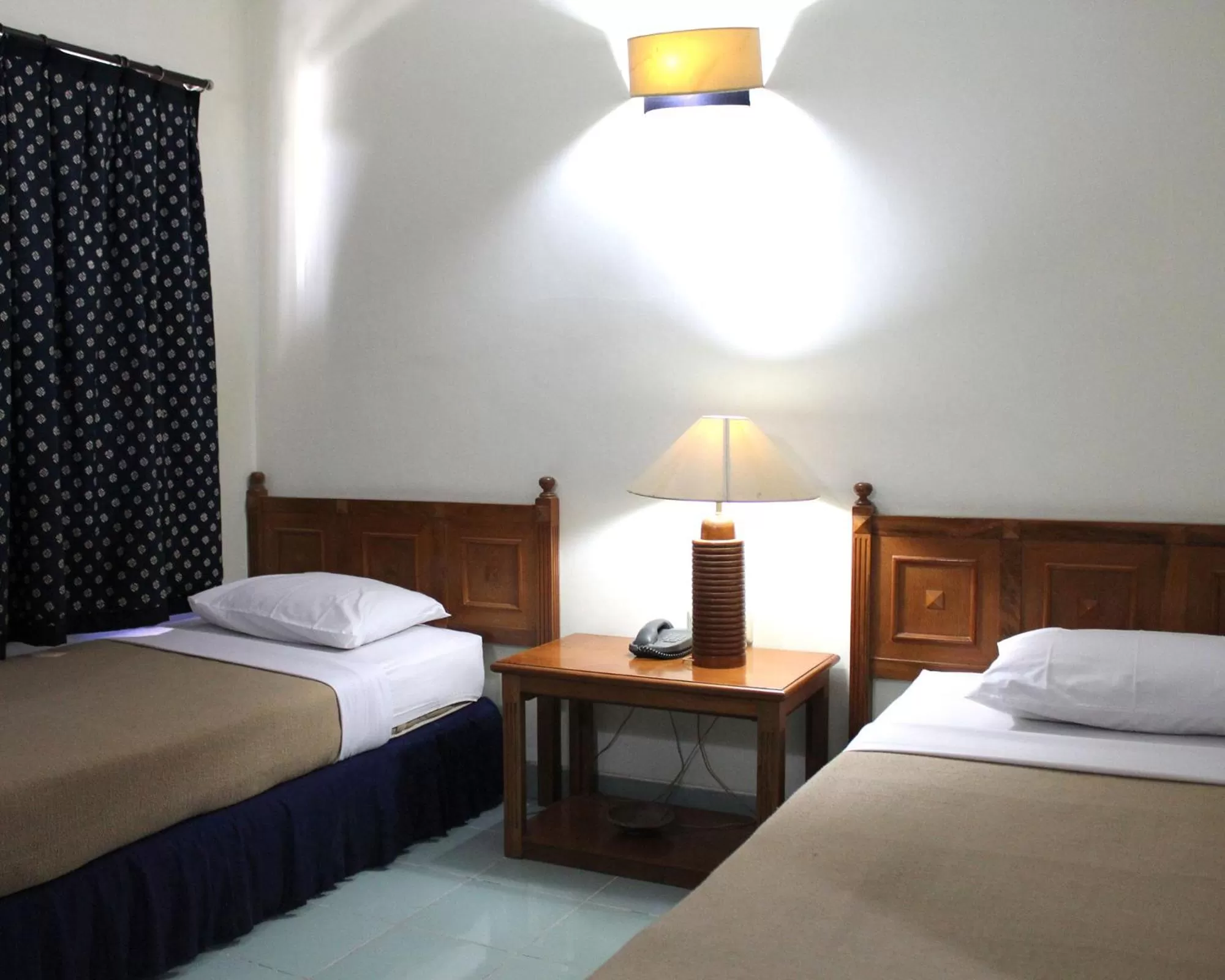 Bedroom, Bed in Hotel Winotosastro Garden