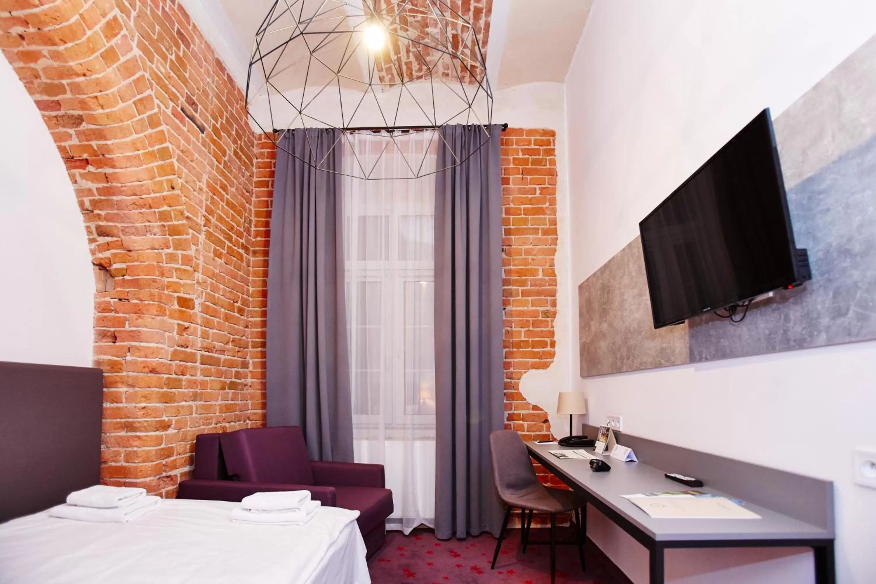 Bed in Koszary Arche Hotel