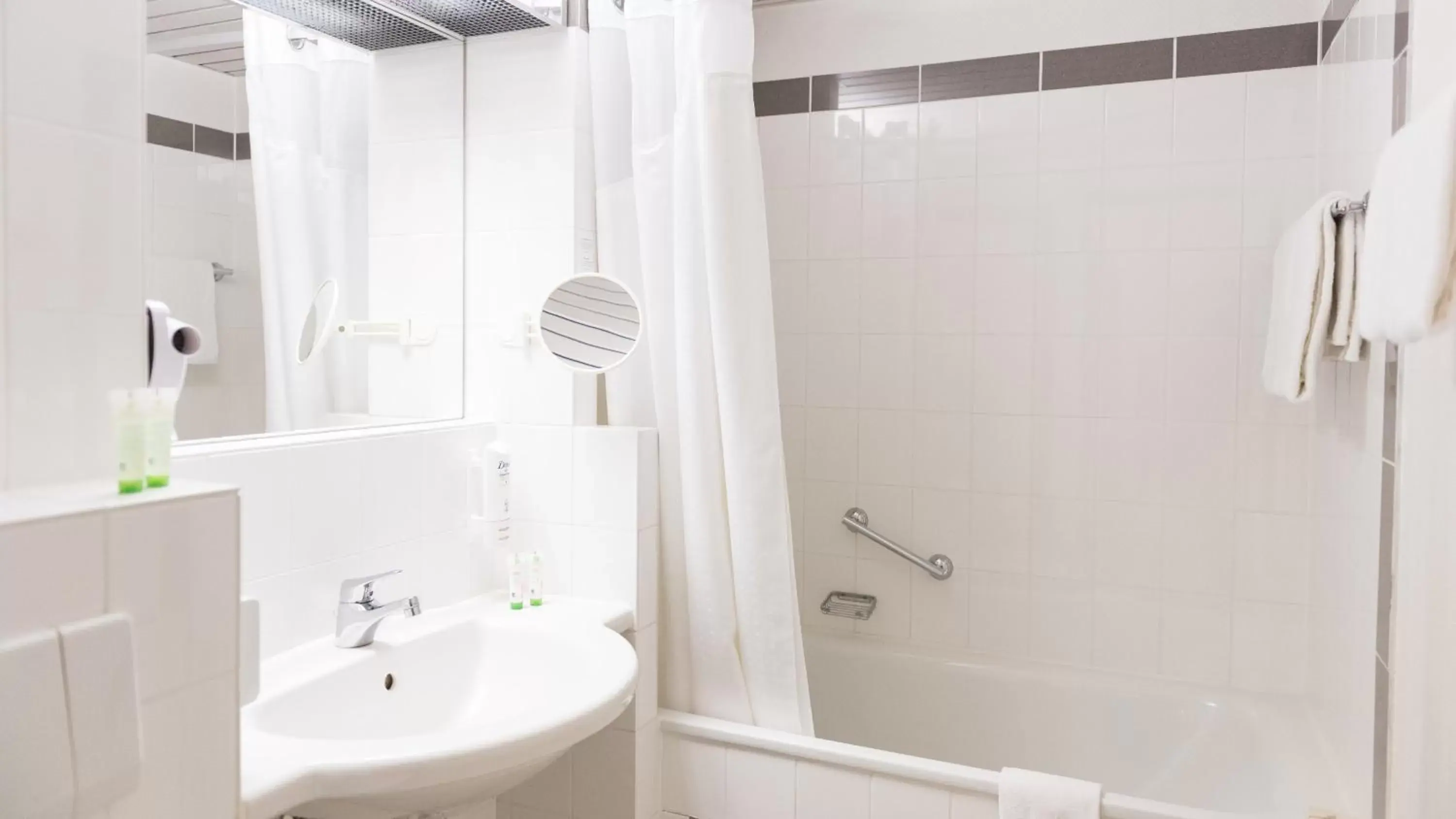 Suite - Apartment in Holiday Inn Essen City Centre, an IHG Hotel Suite - Apartment in Holiday Inn Essen City Centre, an IHG Hotel