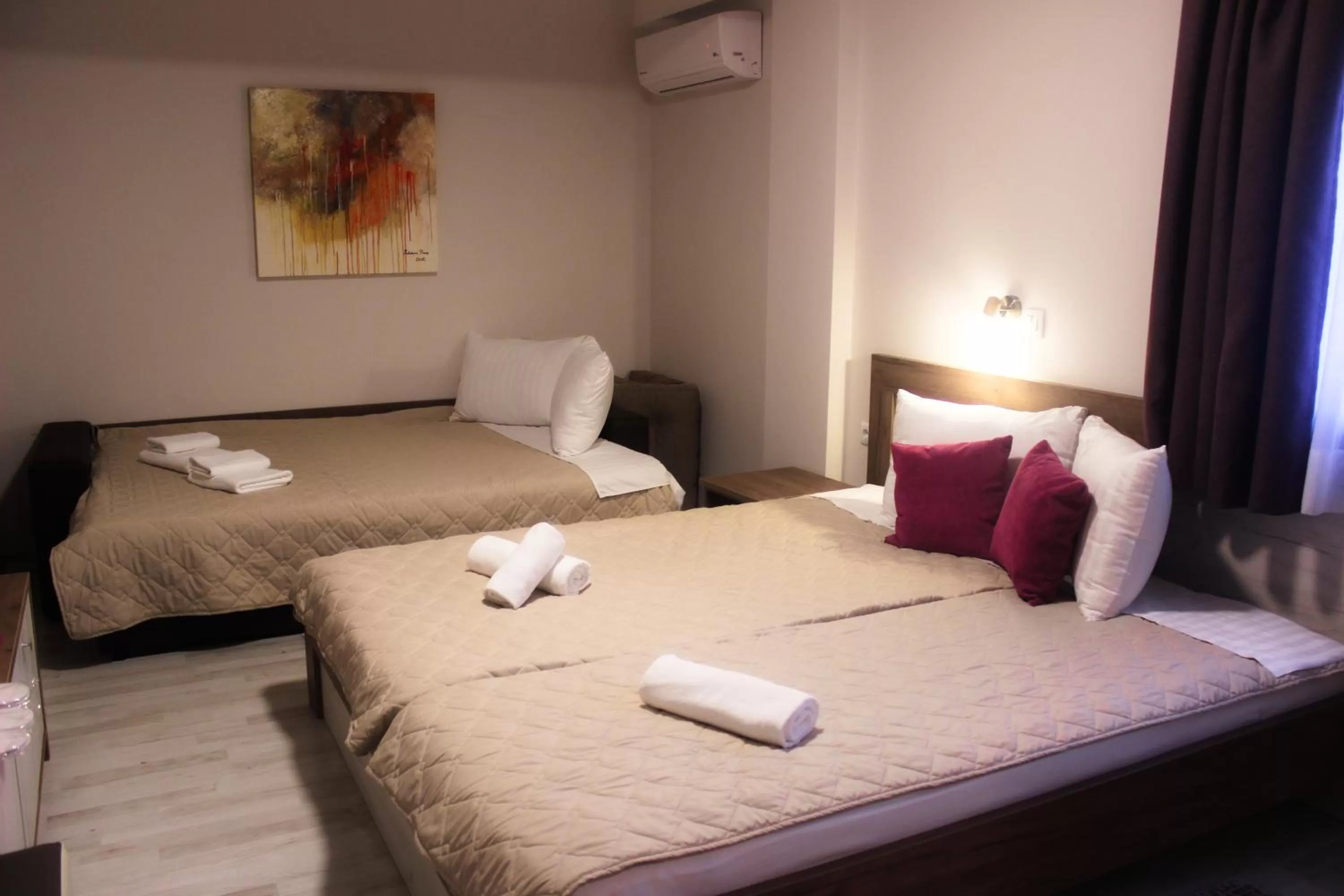 Bed in Boulevard Apartments