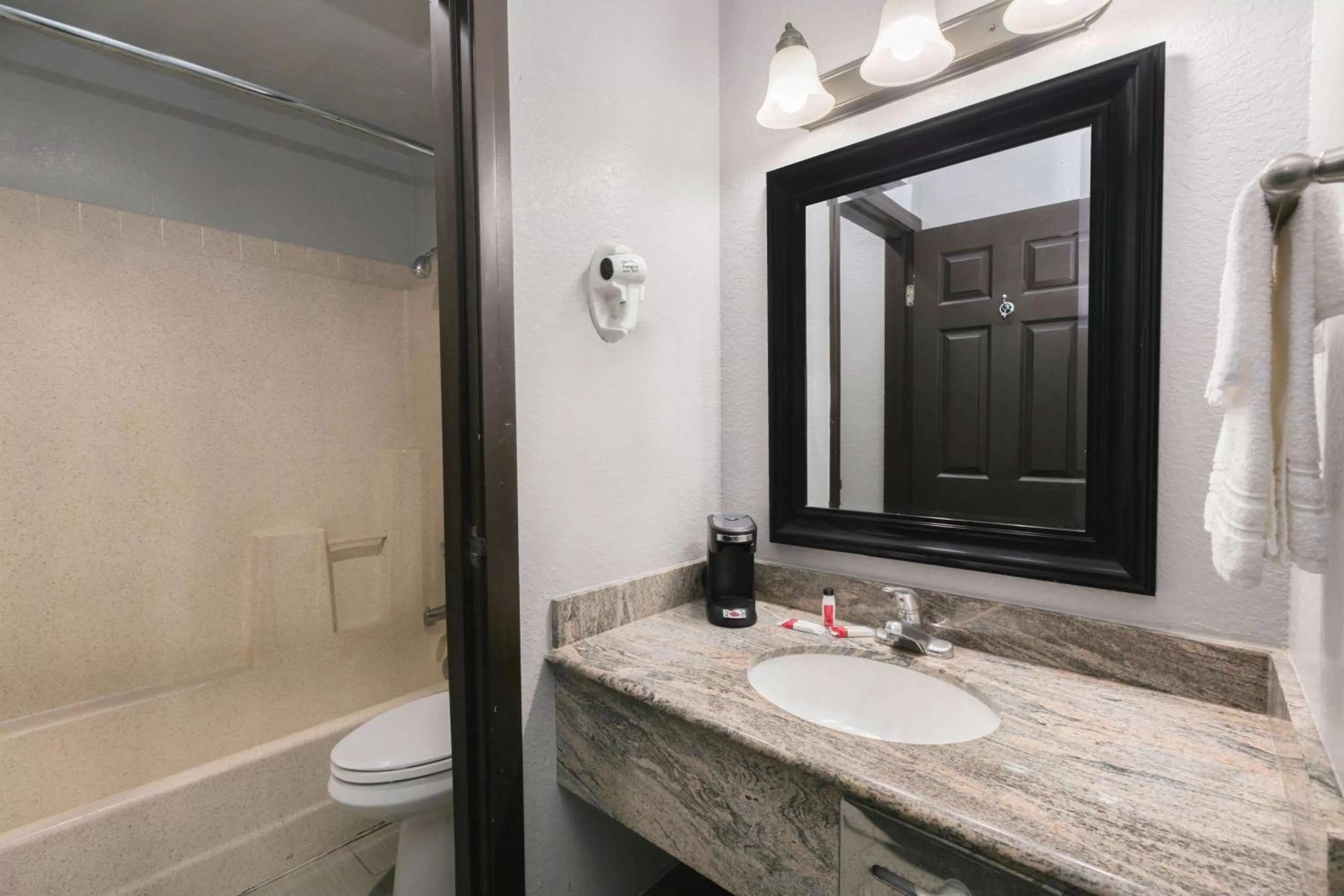 Bathroom in Super 8 by Wyndham Austin University/Downtown Area
