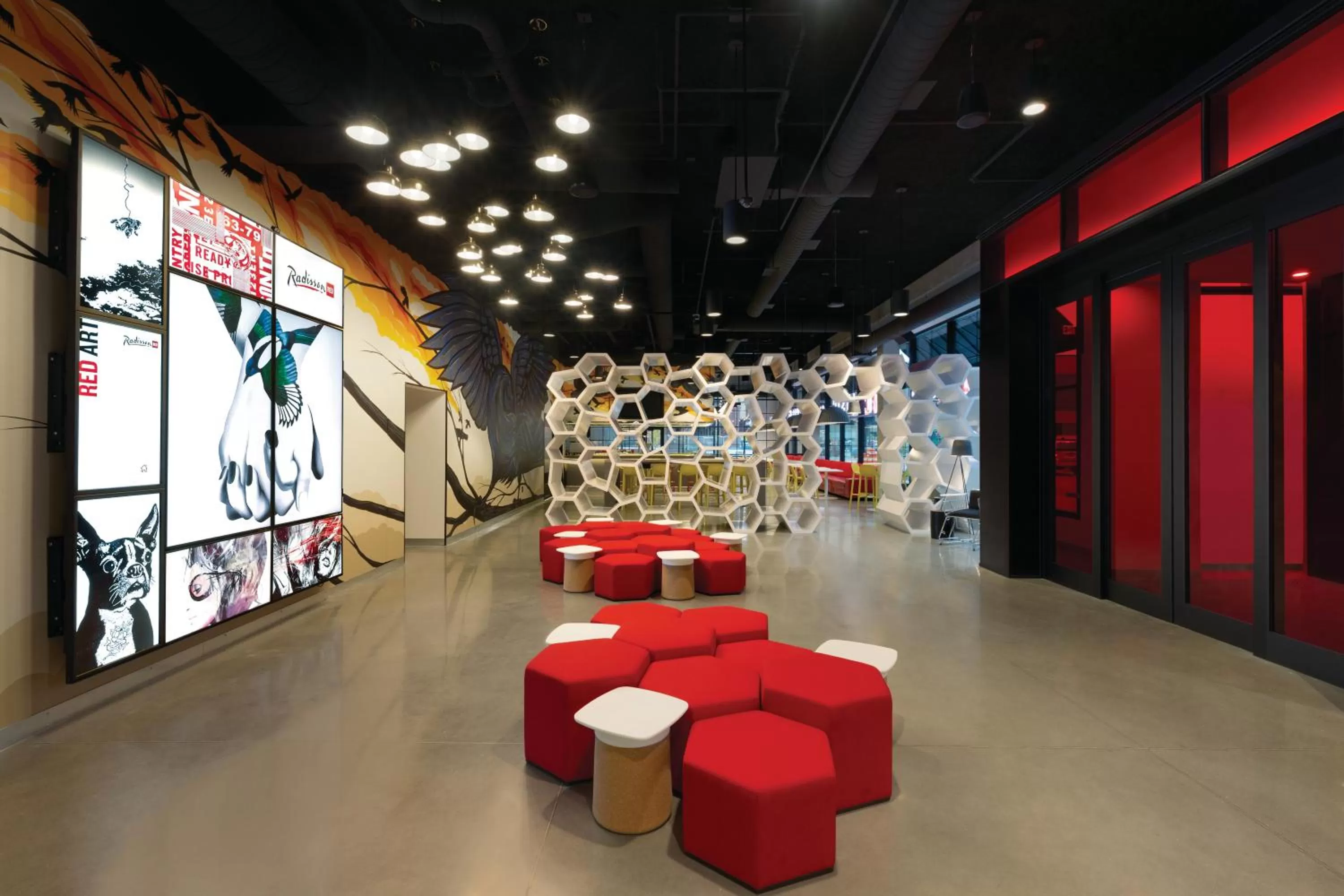 Lobby or reception in Radisson Red Minneapolis Downtown