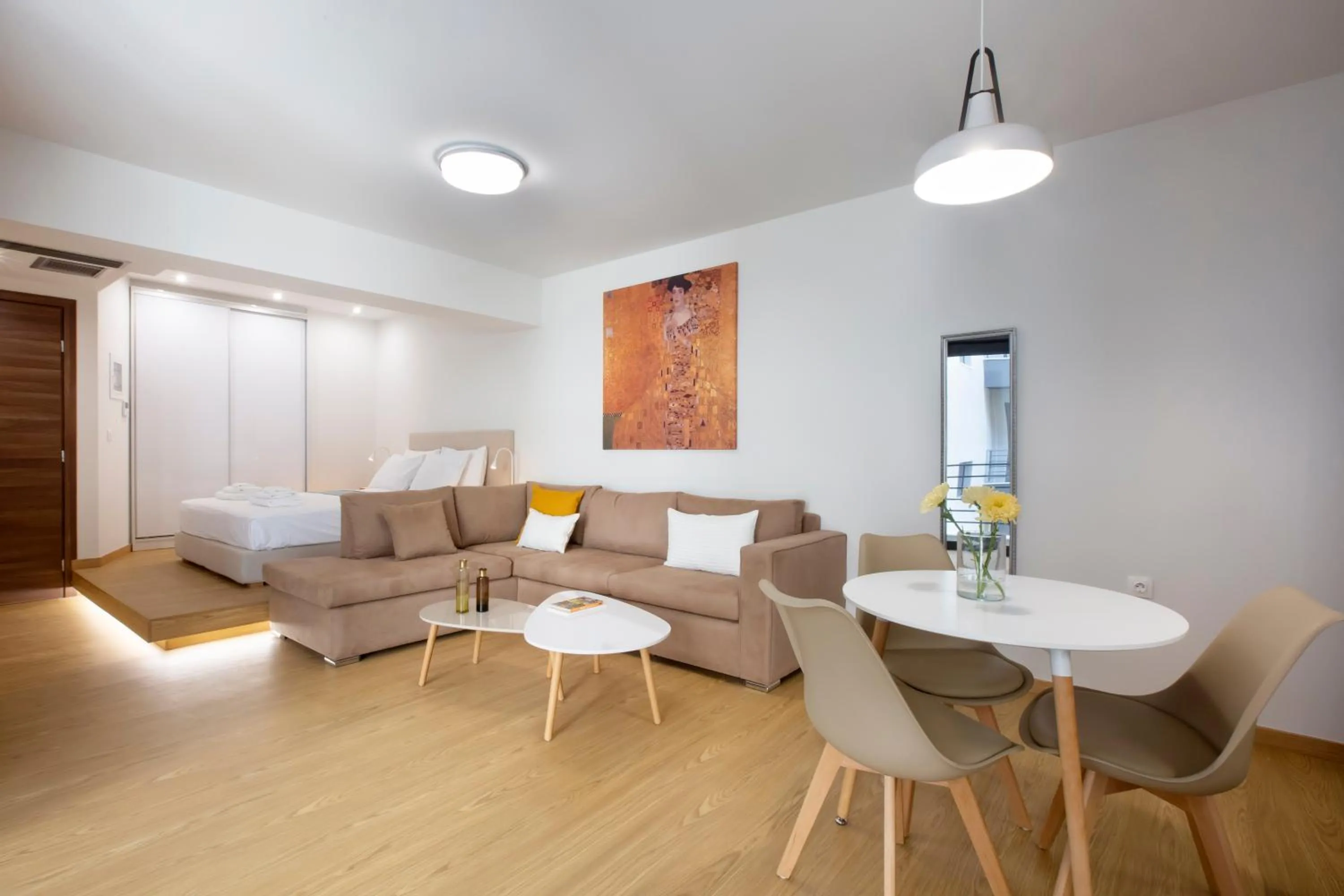 Photo of the whole room in Athens Panorama Project