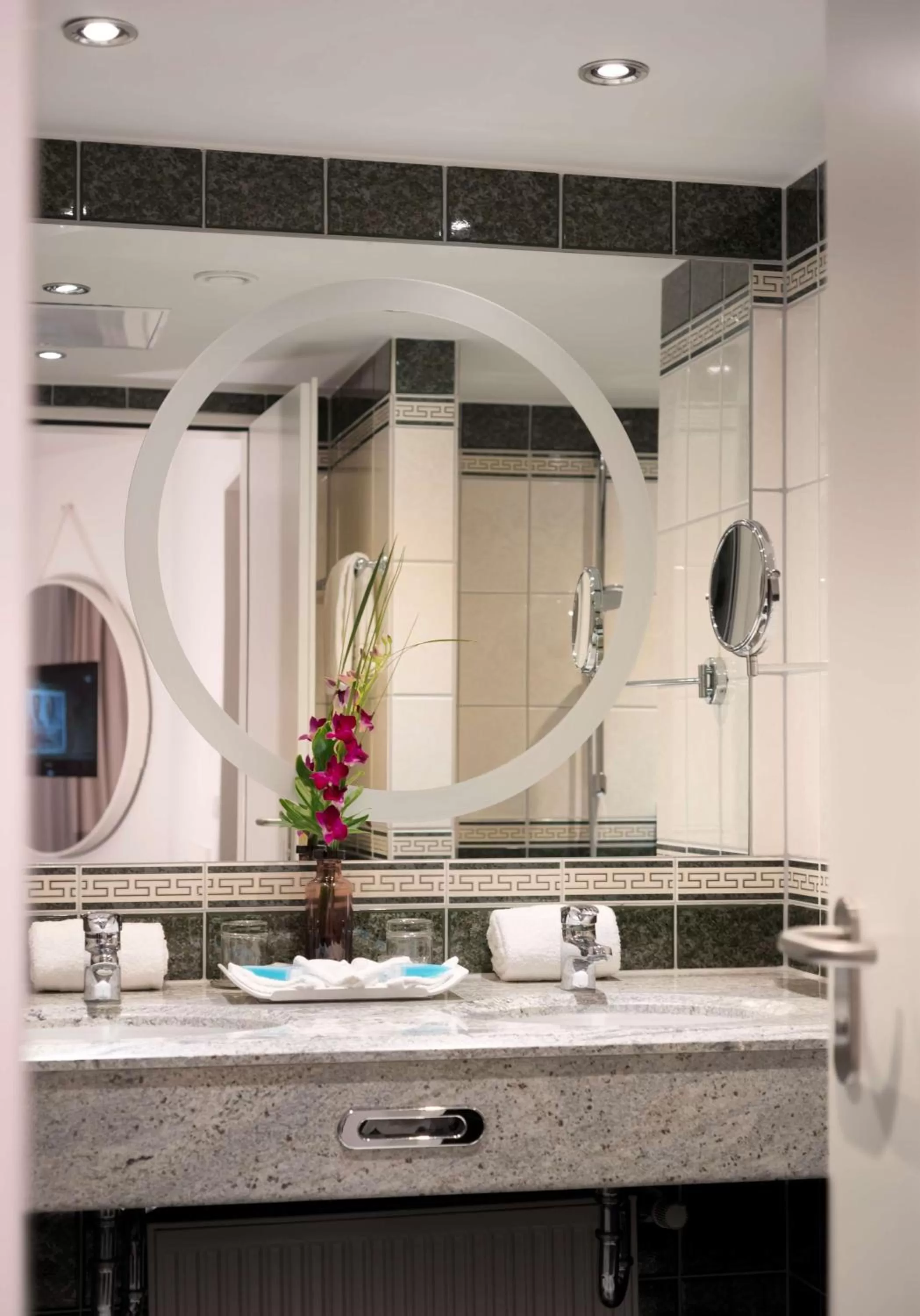 Bathroom in Dorint Kongresshotel Mannheim