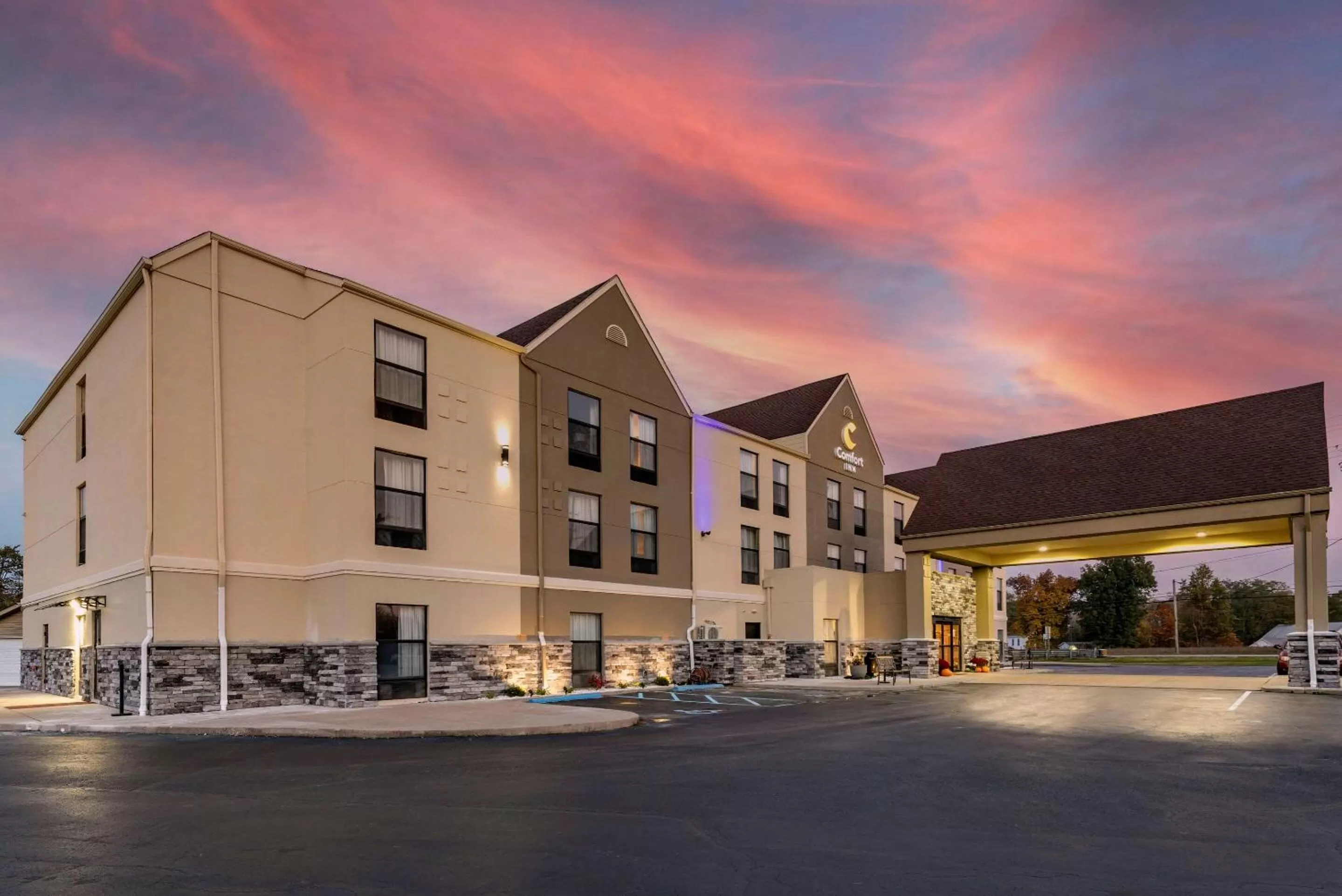 Property building in Comfort Inn Madison near Clifty Falls