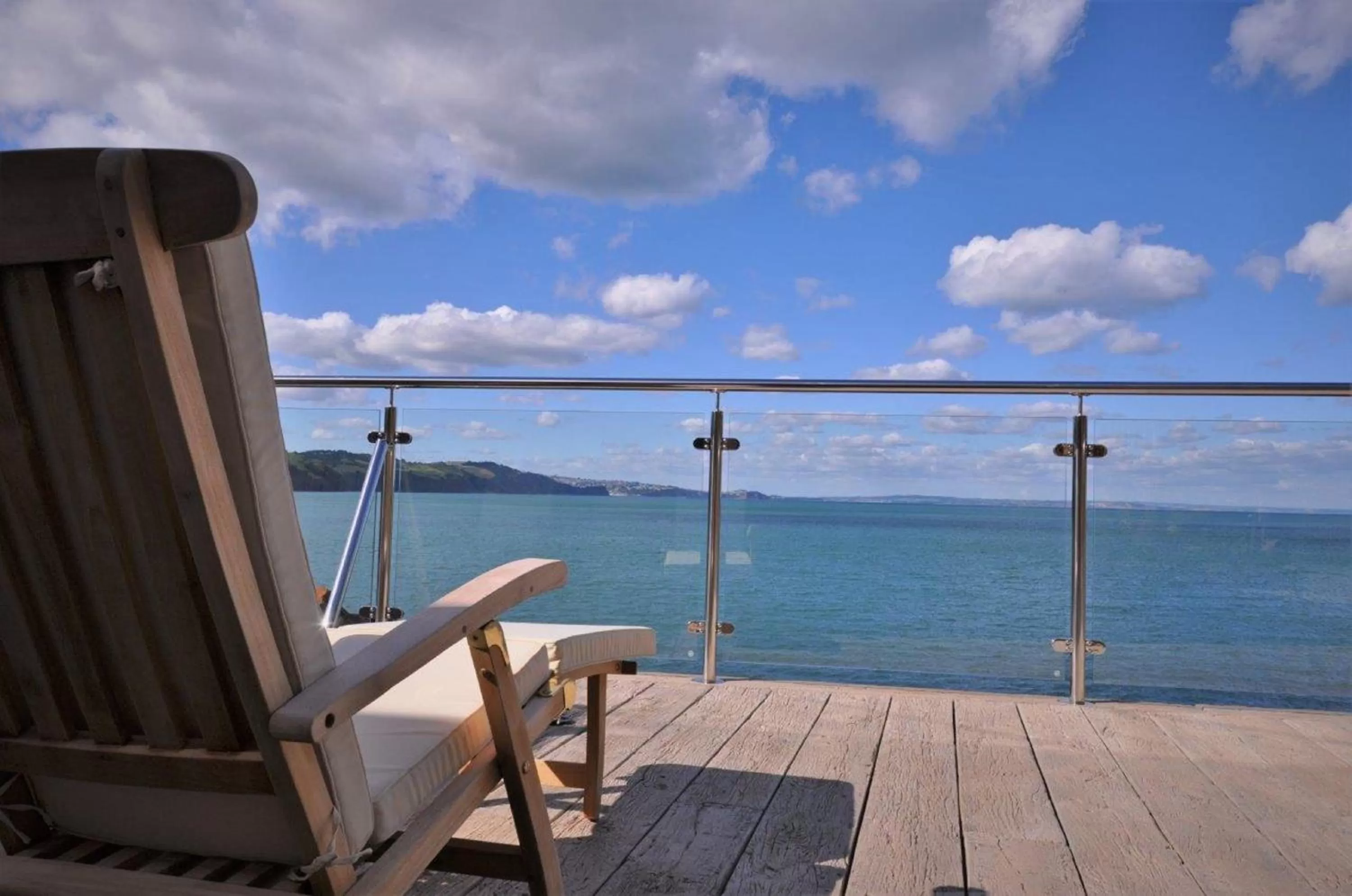 Suite with Sea View in Cary Arms & Spa