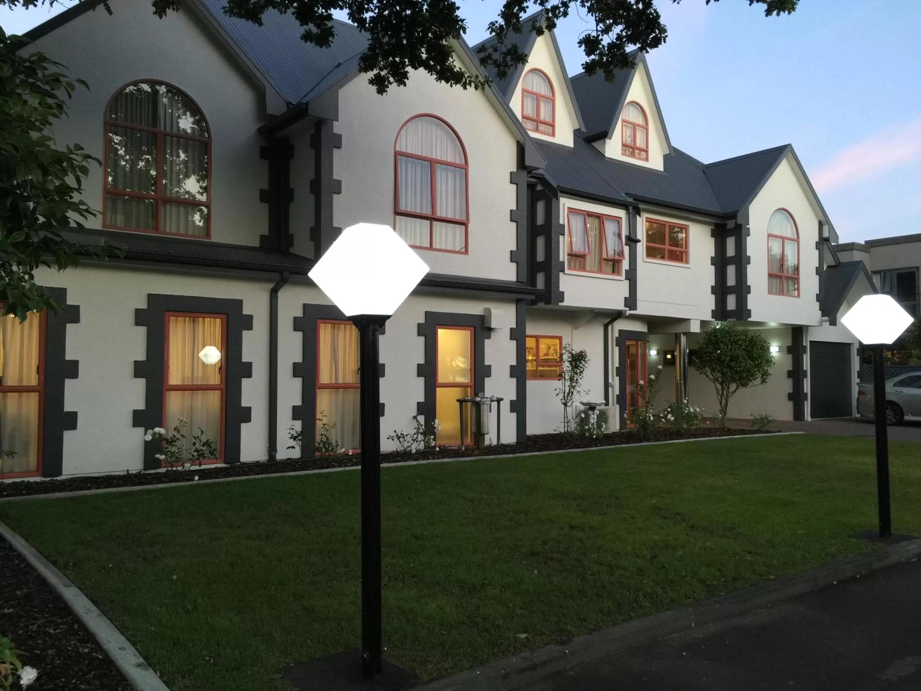 Facade/entrance in ASURE Destiny on Fitzherbert Motel