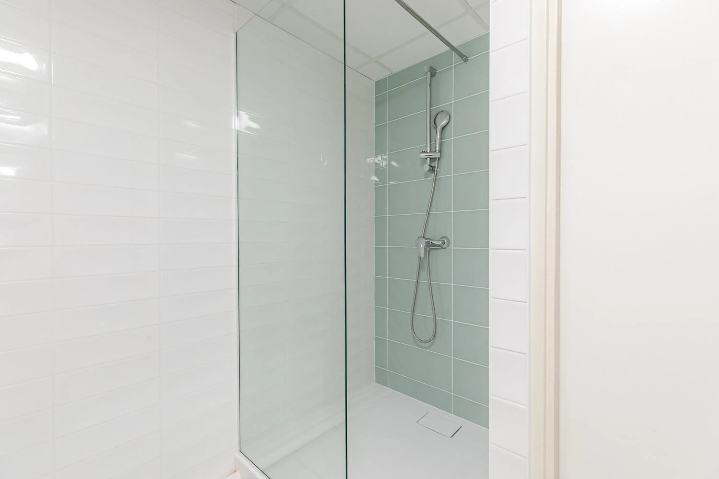 Shower in Appart'City Classic Bordeaux Centre