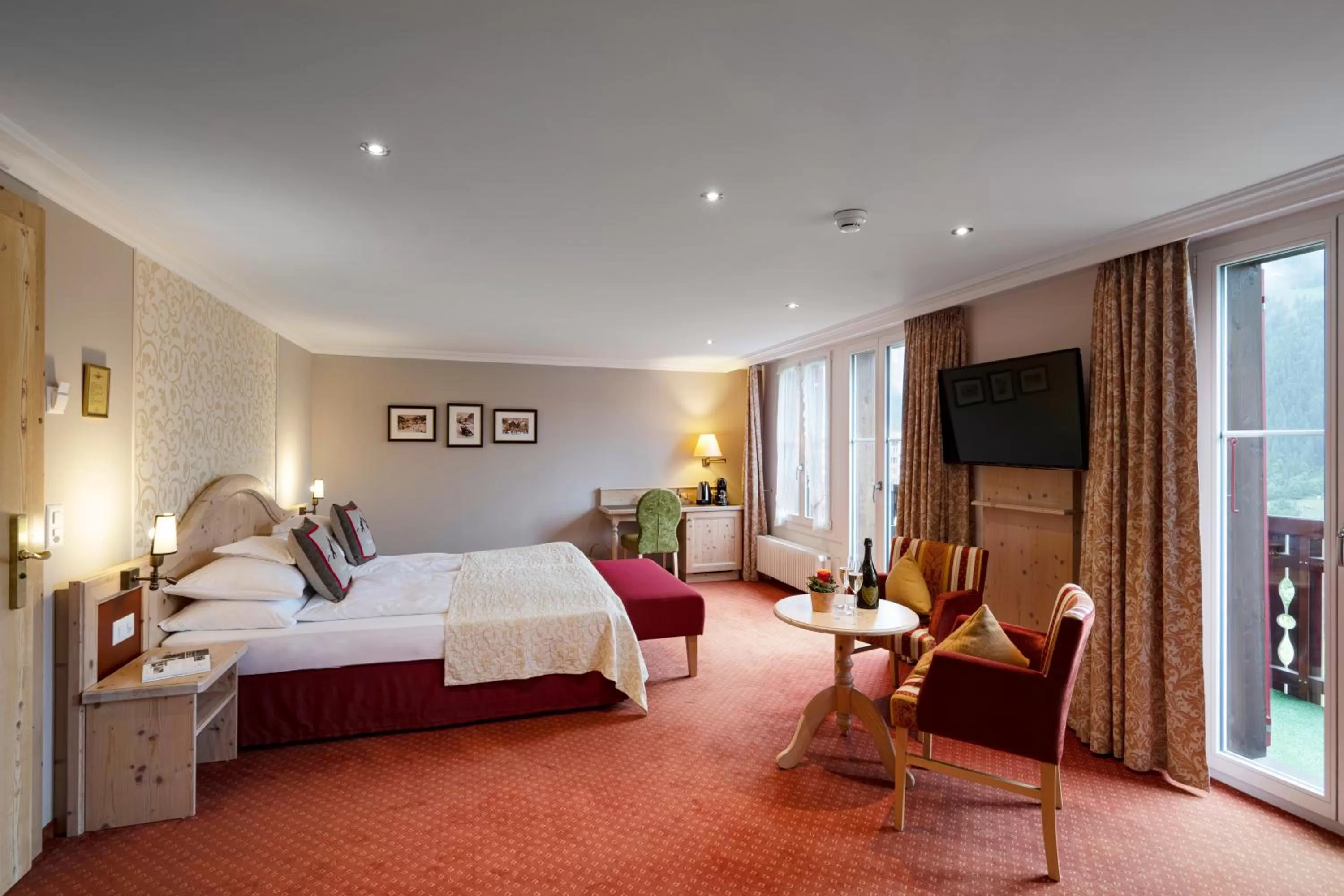 Bedroom, Bed in Romantik Hotel Schweizerhof