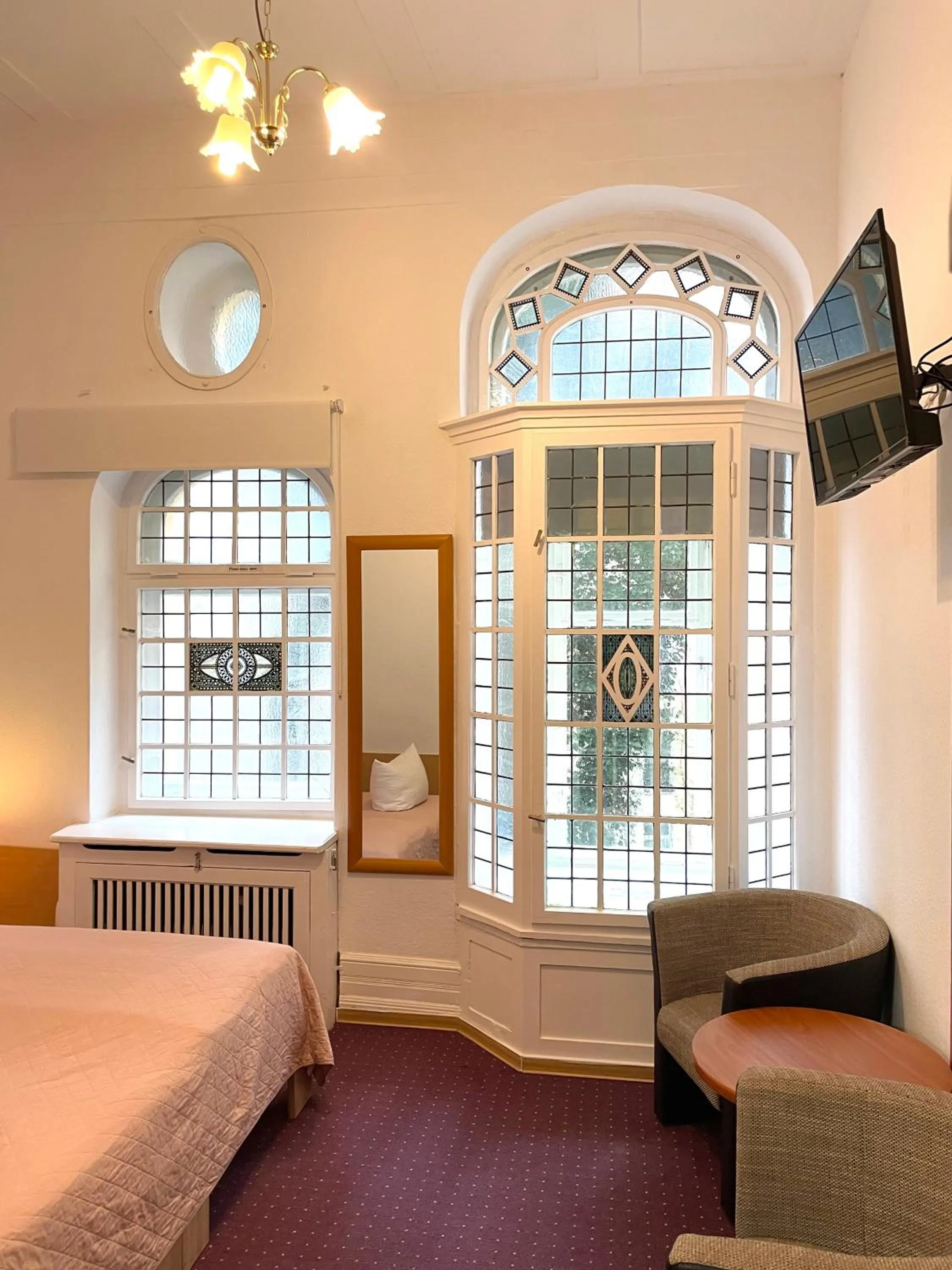 Photo of the whole room, Bed in Hotel Castell am Kurfürstendamm