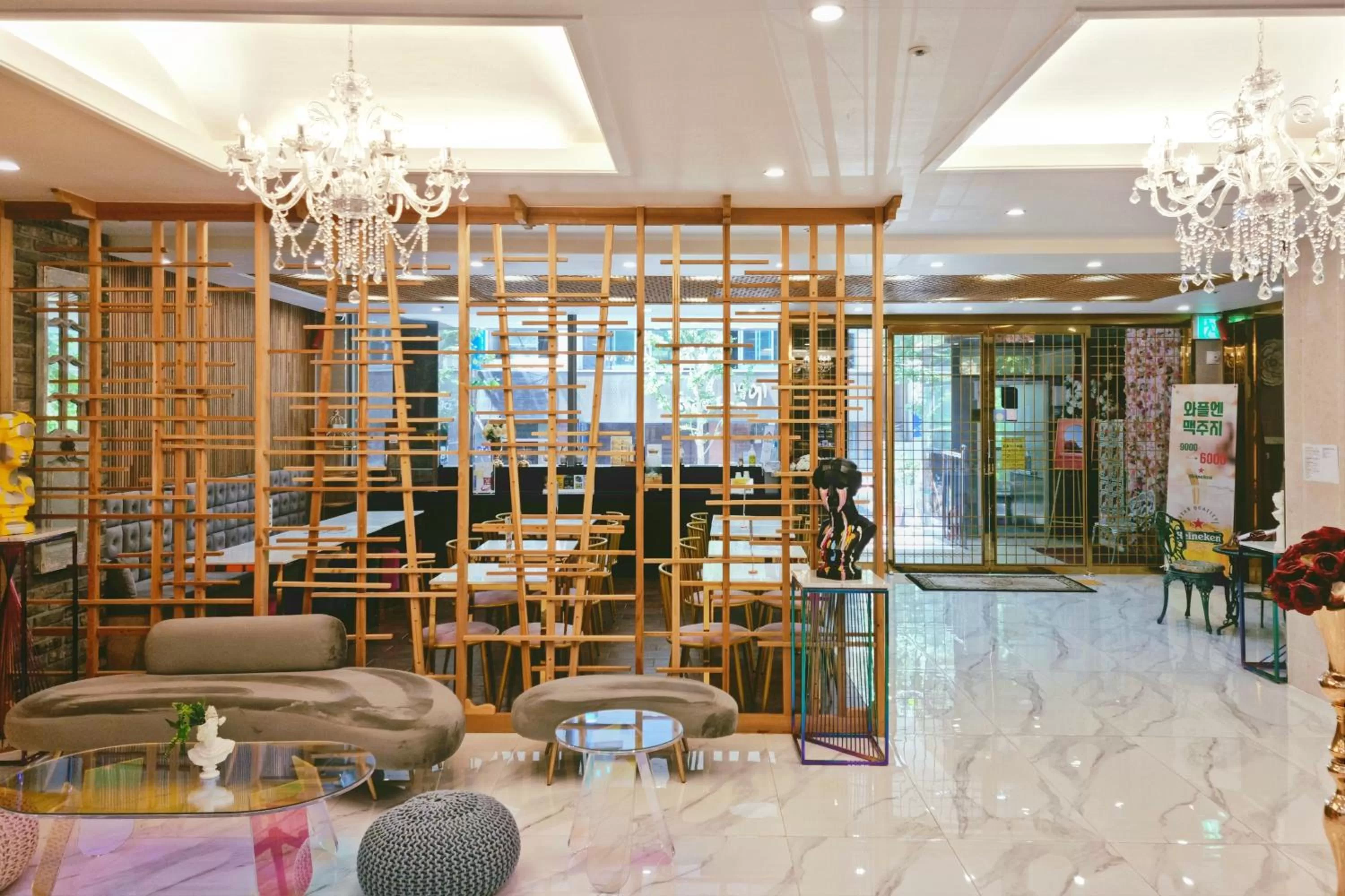 Lobby or reception in Central Park Hotel Busan
